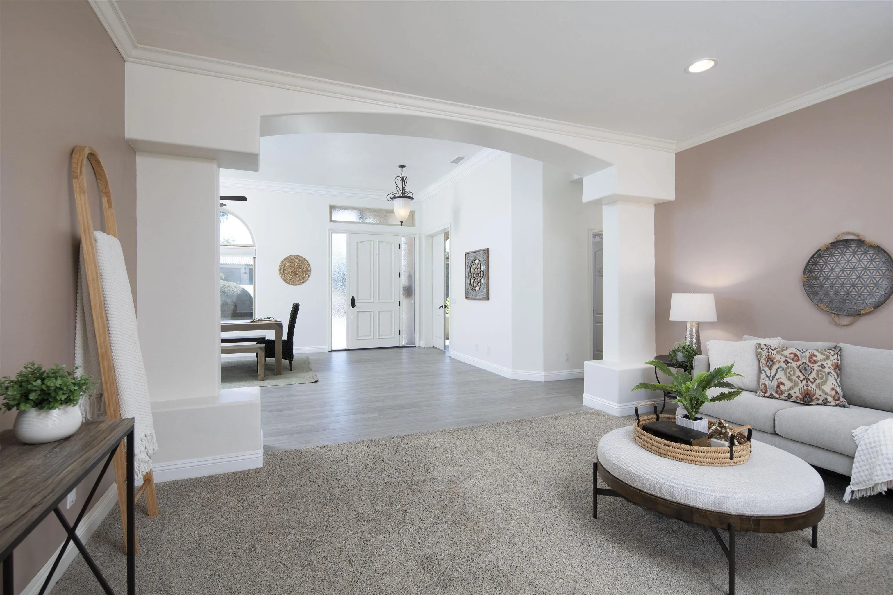 https://cdn.realtyfeed.com/cdn/127/260023908/2d74a3142960747e961616822b44b356.webp