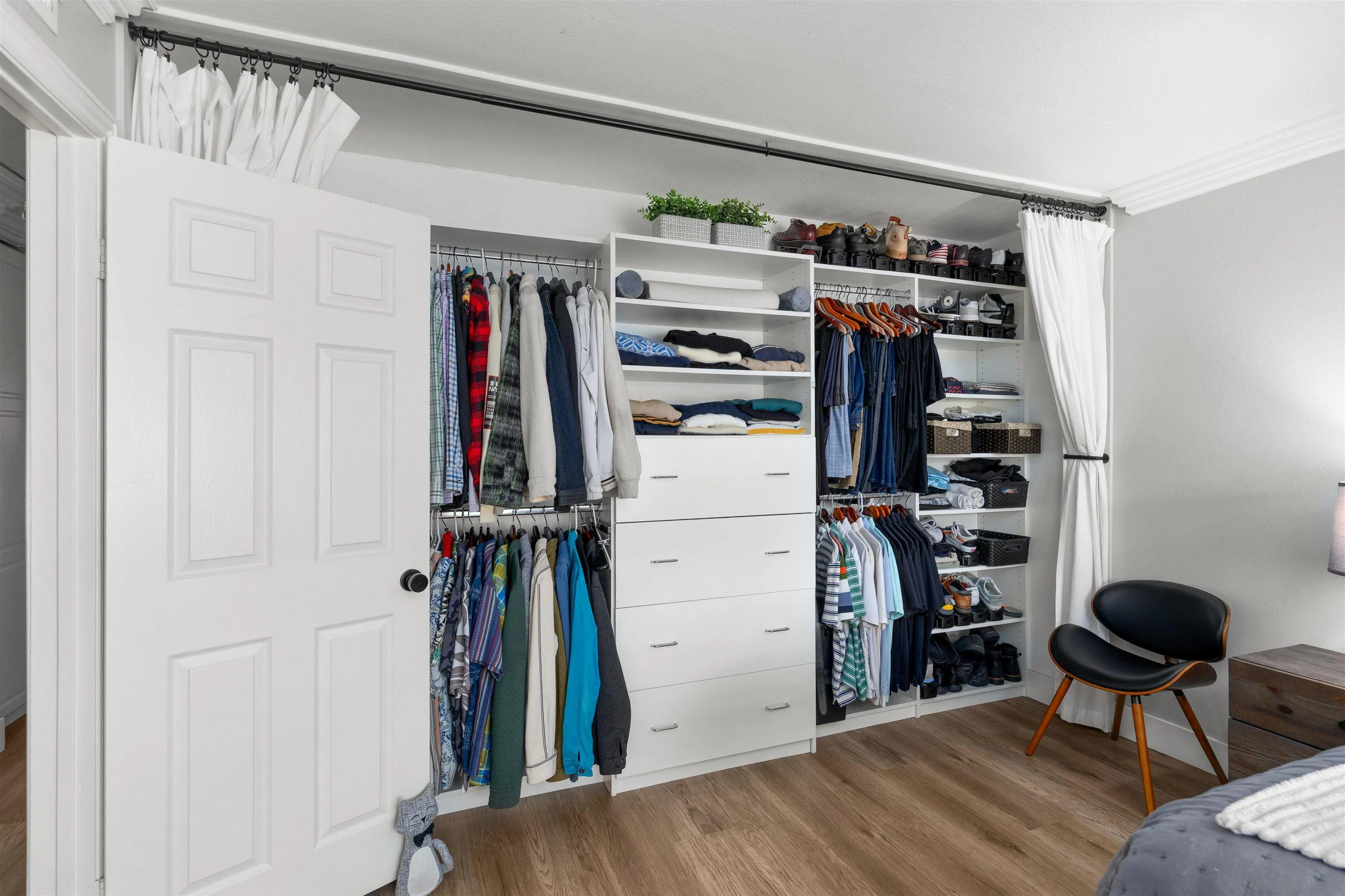 https://cdn.realtyfeed.com/cdn/127/260023909/0548f4186639e2eb125d4ccd83d596fc.webp