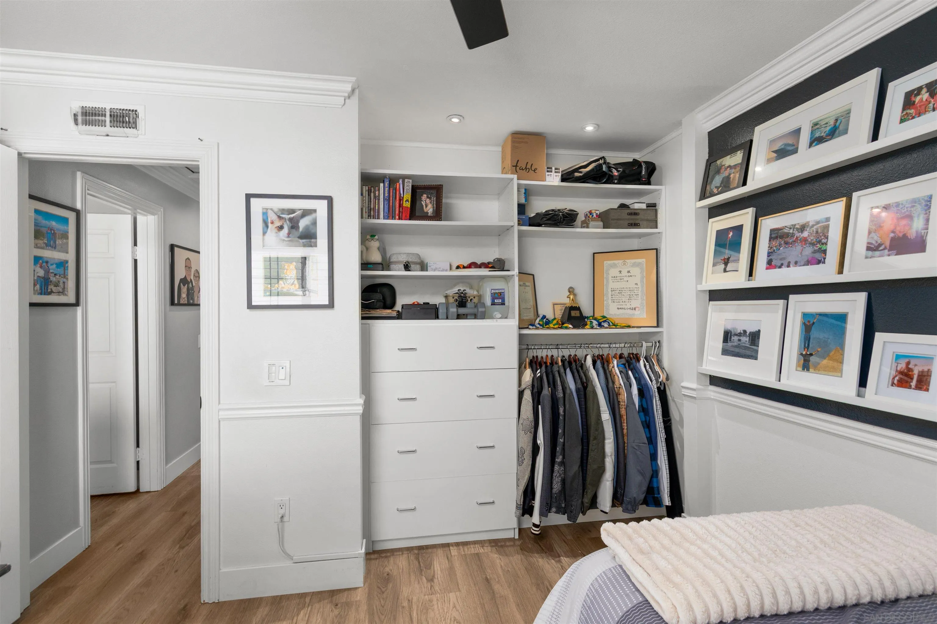 https://cdn.realtyfeed.com/cdn/127/260023909/17de4e3b7fb069c984075321371b6b4e.webp