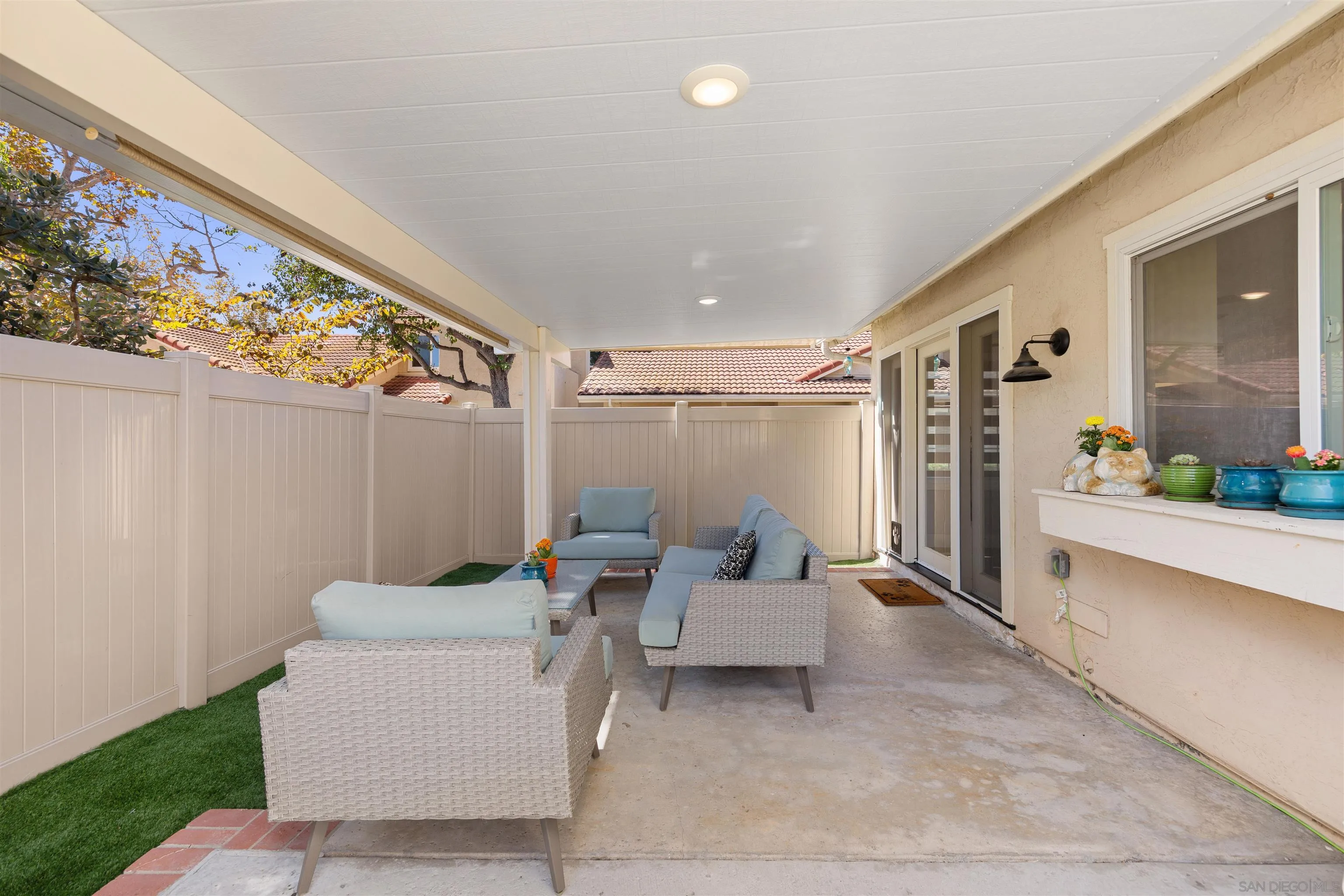 https://cdn.realtyfeed.com/cdn/127/260023909/1e18f9d0e31da5618a73c389095b9650.webp