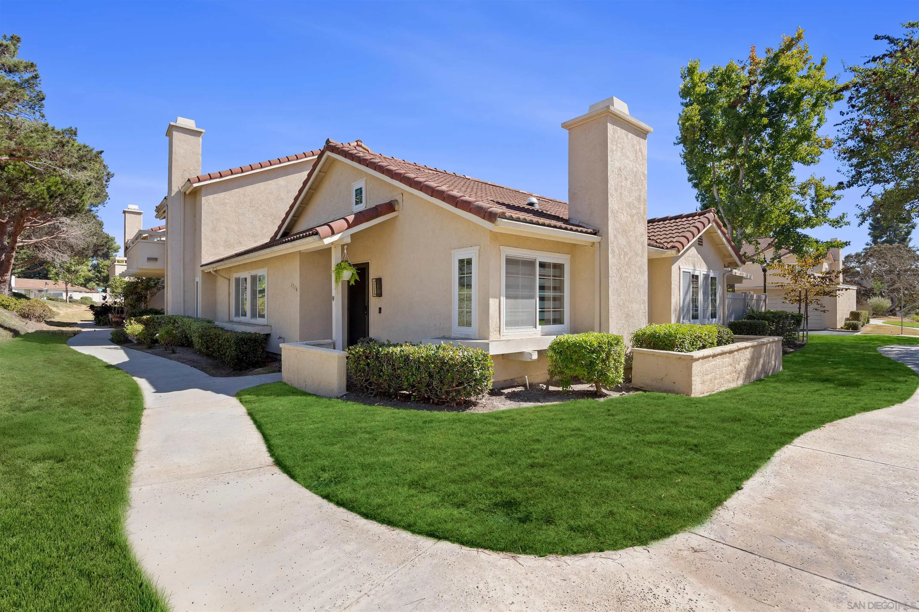 https://cdn.realtyfeed.com/cdn/127/260023909/98beccf429a41a20bc2bdce307f37bcc.webp