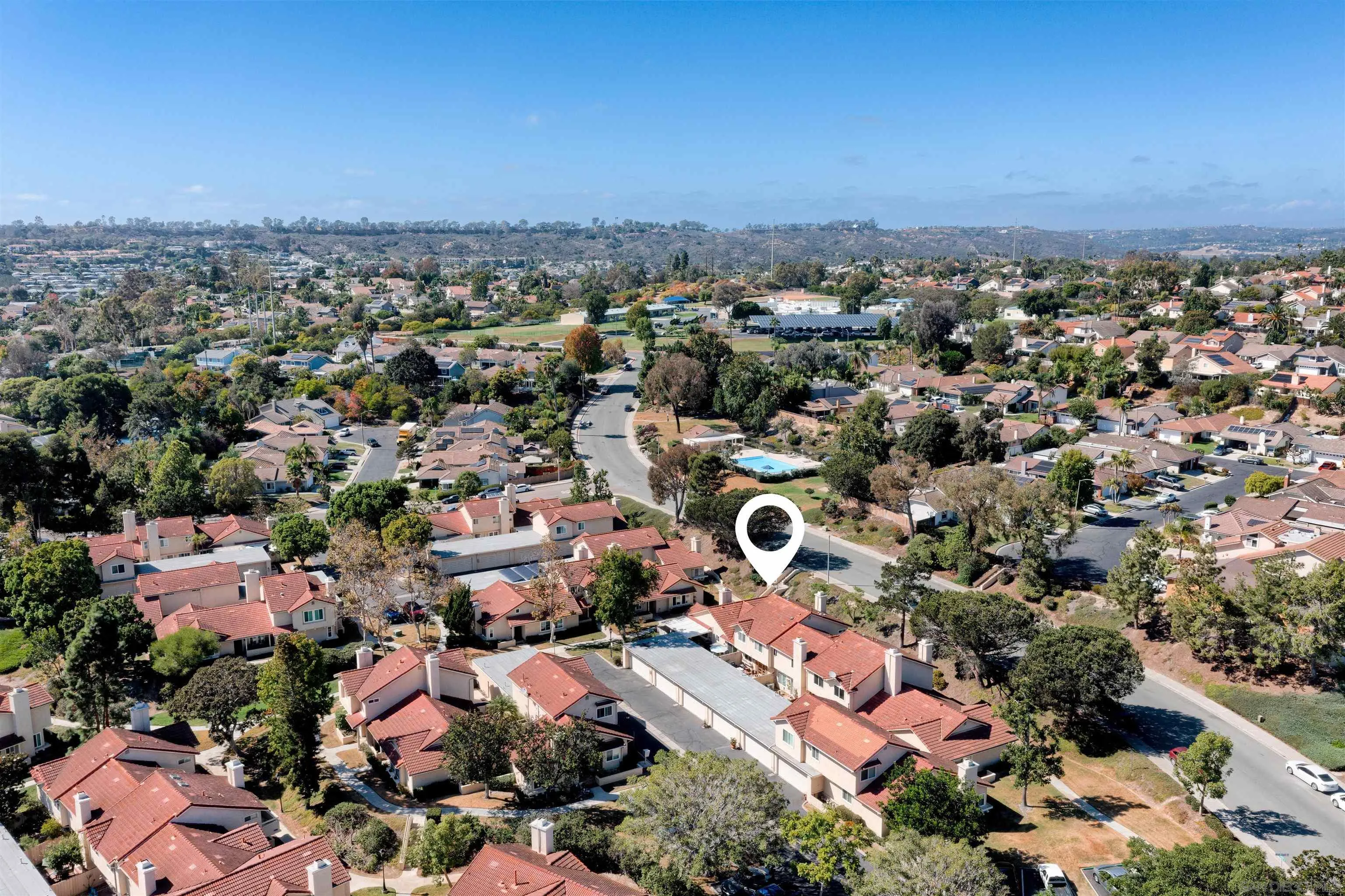 https://cdn.realtyfeed.com/cdn/127/260023909/c55533b1aac749bd39a48c3013adc8b5.webp