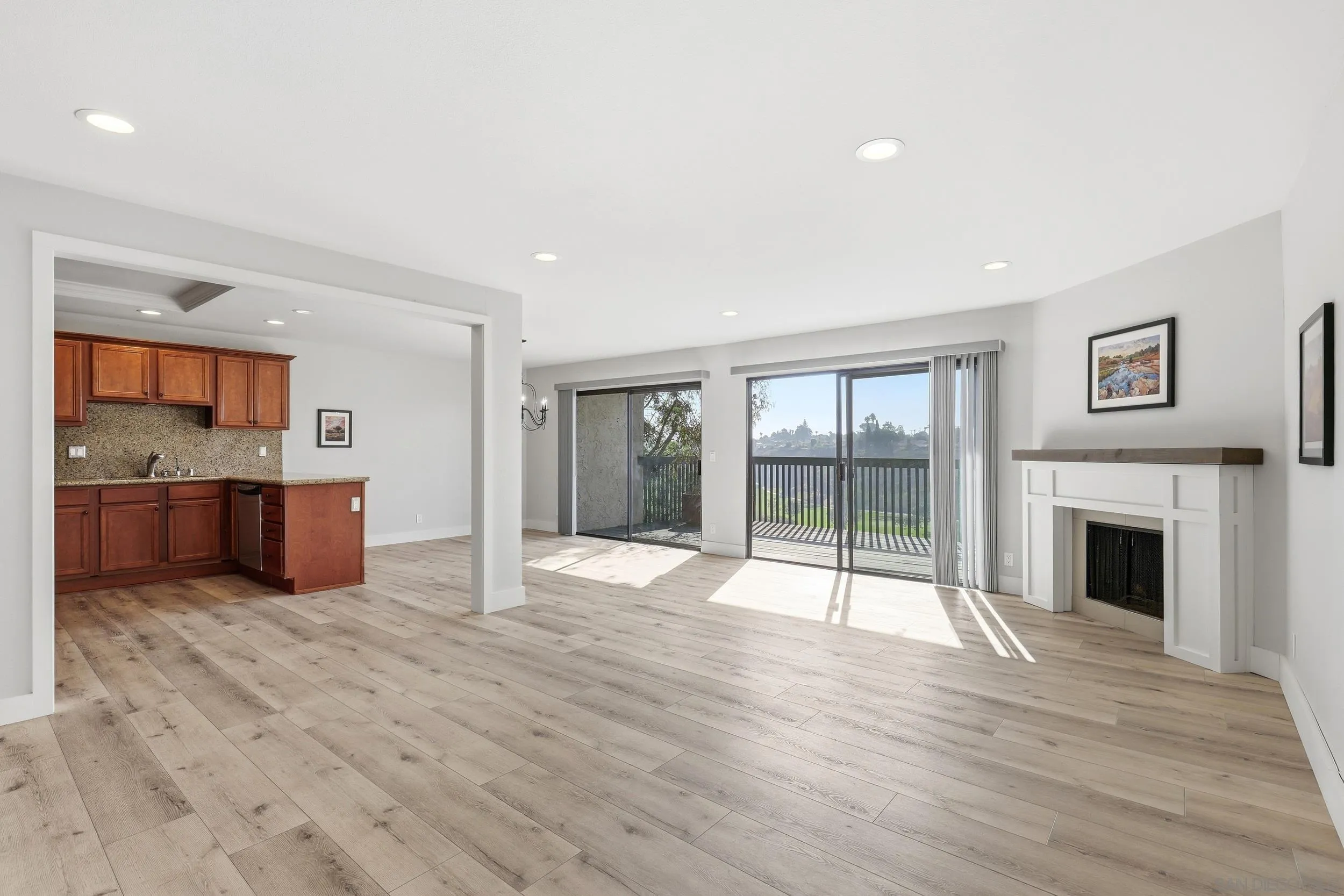 https://cdn.realtyfeed.com/cdn/127/260023912/6c1f4d9138ff31a85f5fbb24312b2973.webp
