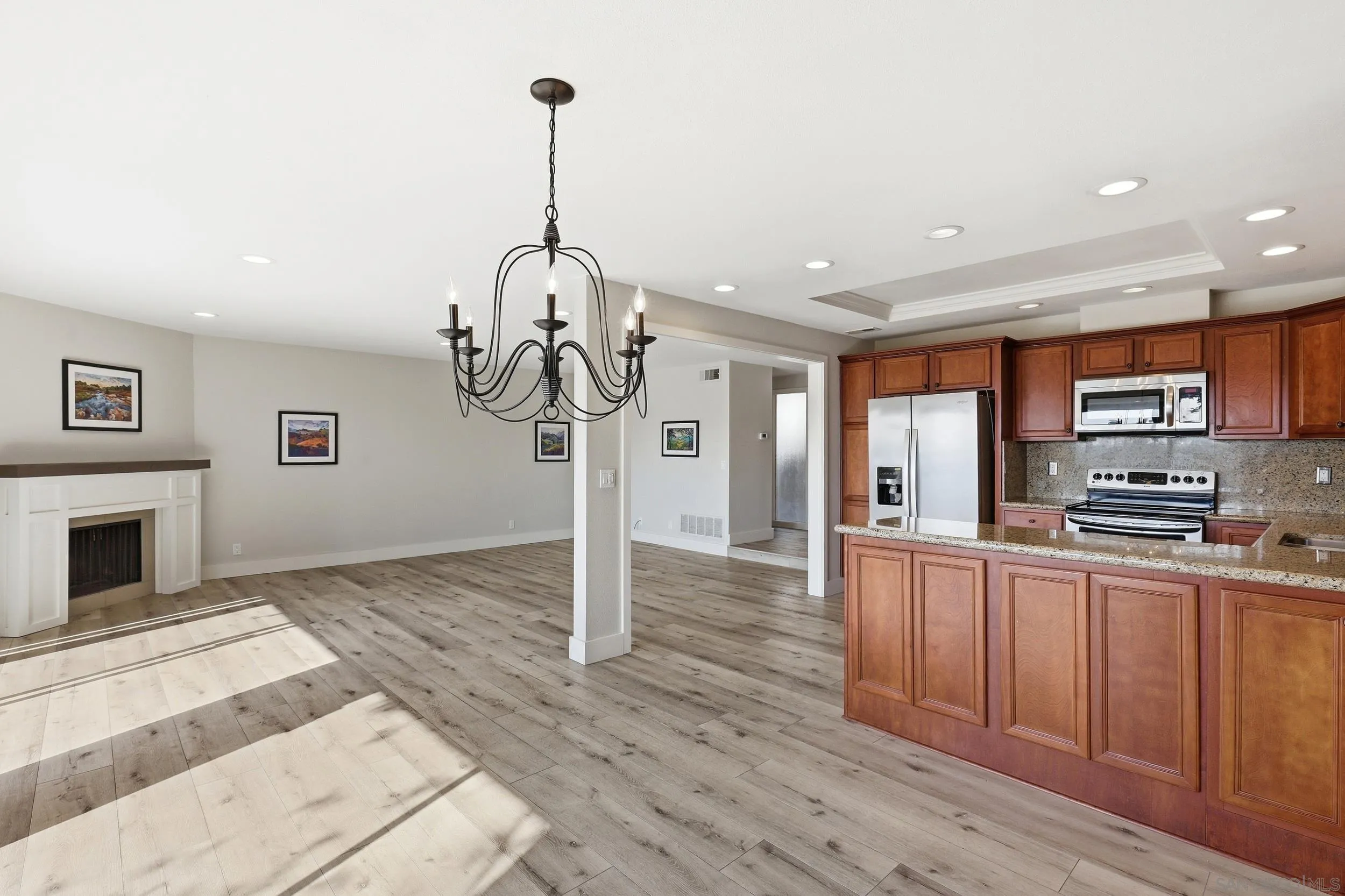 https://cdn.realtyfeed.com/cdn/127/260023912/bb91fd29f6f311d3e3d14fc0fcebd904.webp