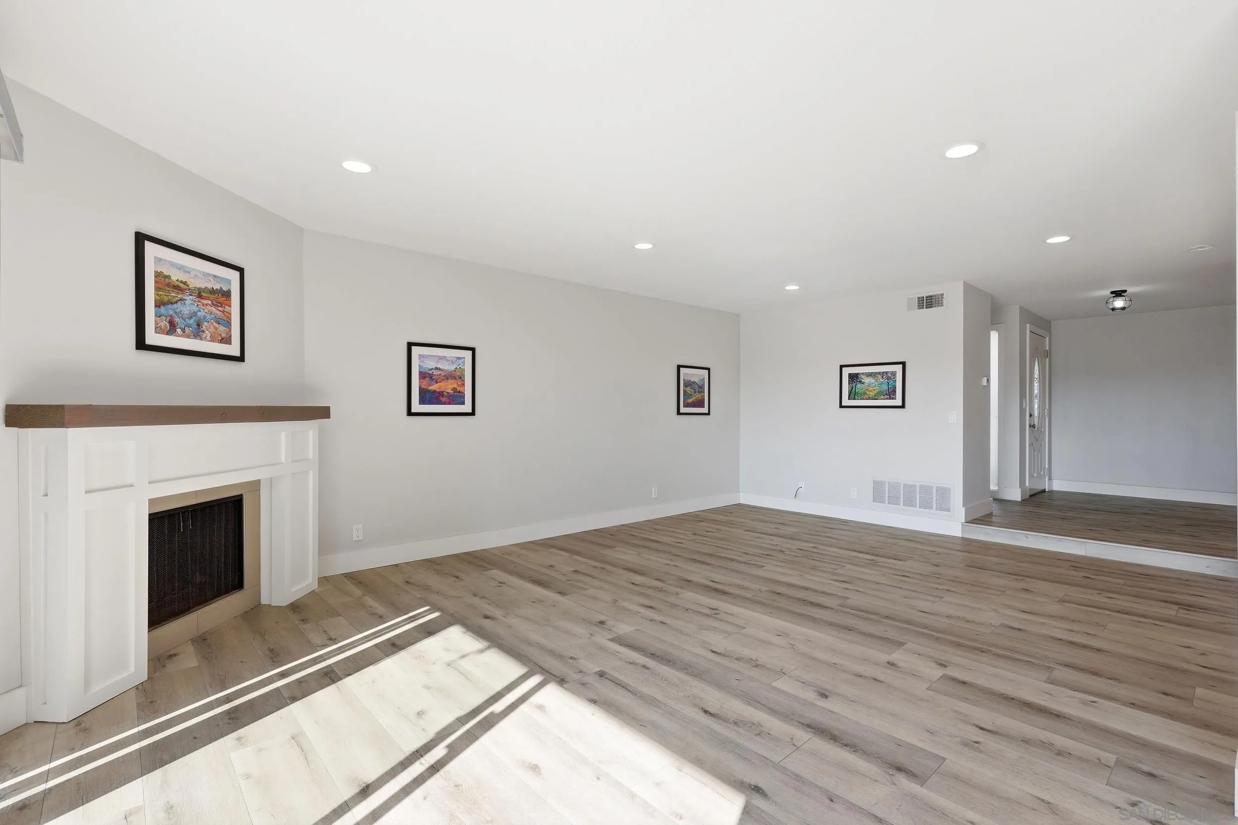 https://cdn.realtyfeed.com/cdn/127/260023912/caca142af50ec25e47bee2776d66c7e4.webp