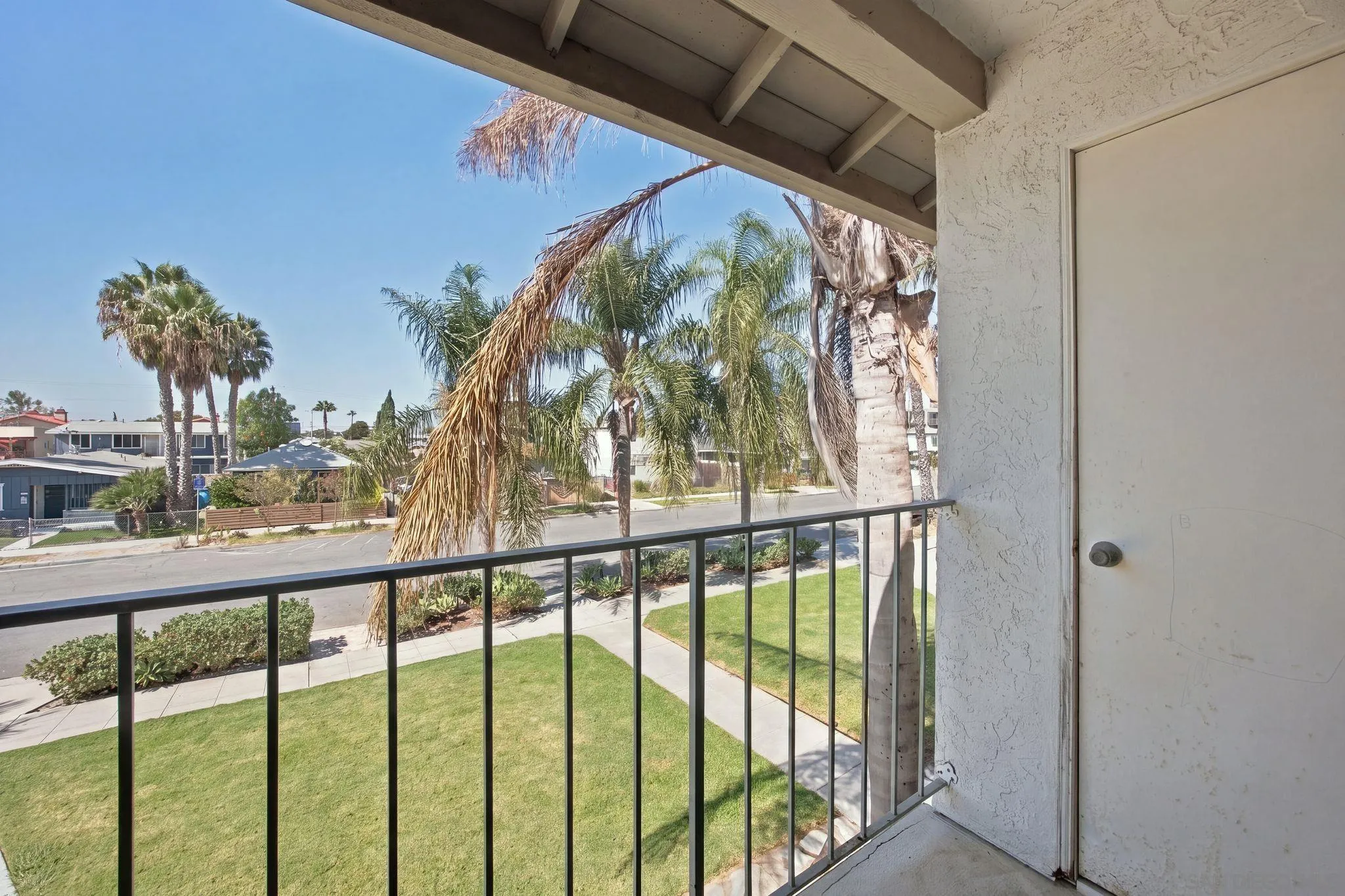 https://cdn.realtyfeed.com/cdn/127/260023921/1debffdf32b06332b5c7109052fabc97.webp