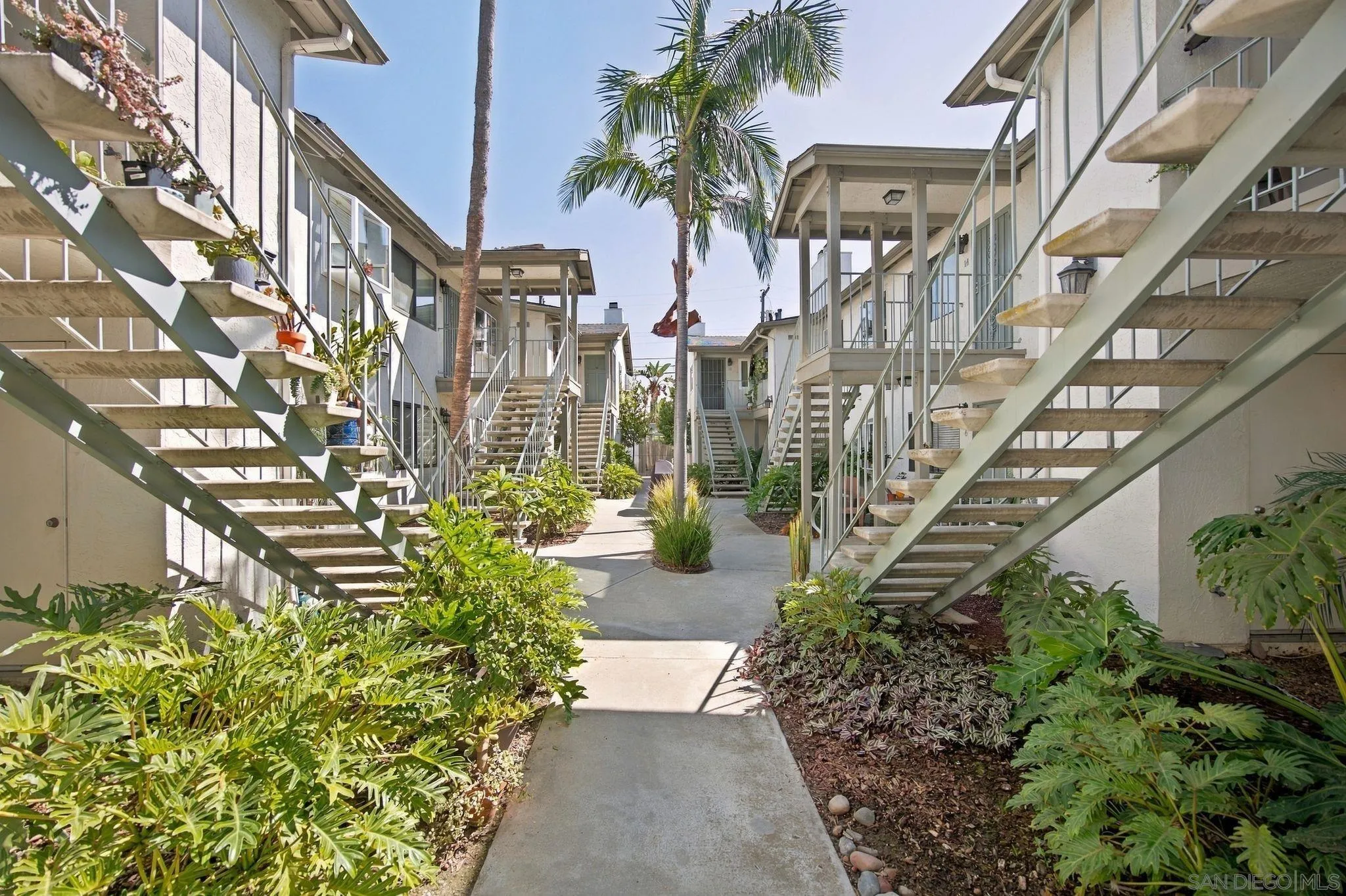 https://cdn.realtyfeed.com/cdn/127/260023921/4c23c12080b6d657c5ad0308bdec3706.webp