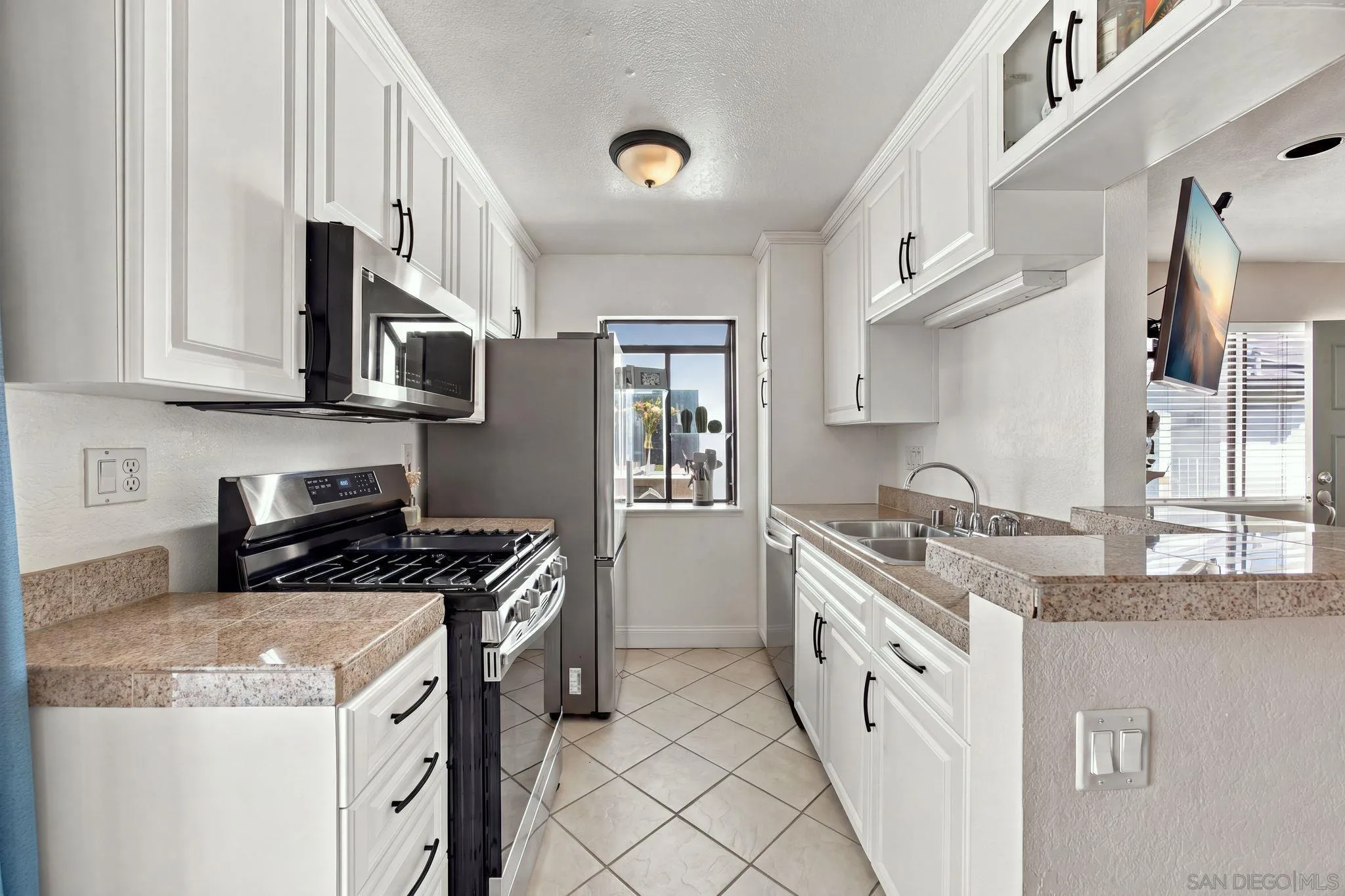https://cdn.realtyfeed.com/cdn/127/260023921/d70b77e0034d0dea41b6bf6803007e66.webp