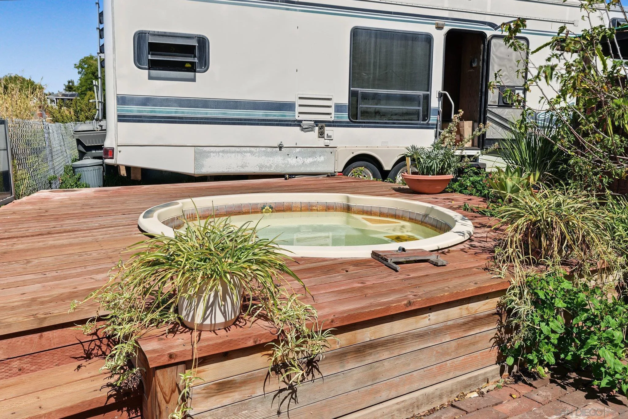 https://cdn.realtyfeed.com/cdn/127/260023922/32bd3f2f59bd216135f153e8eca71e50.webp