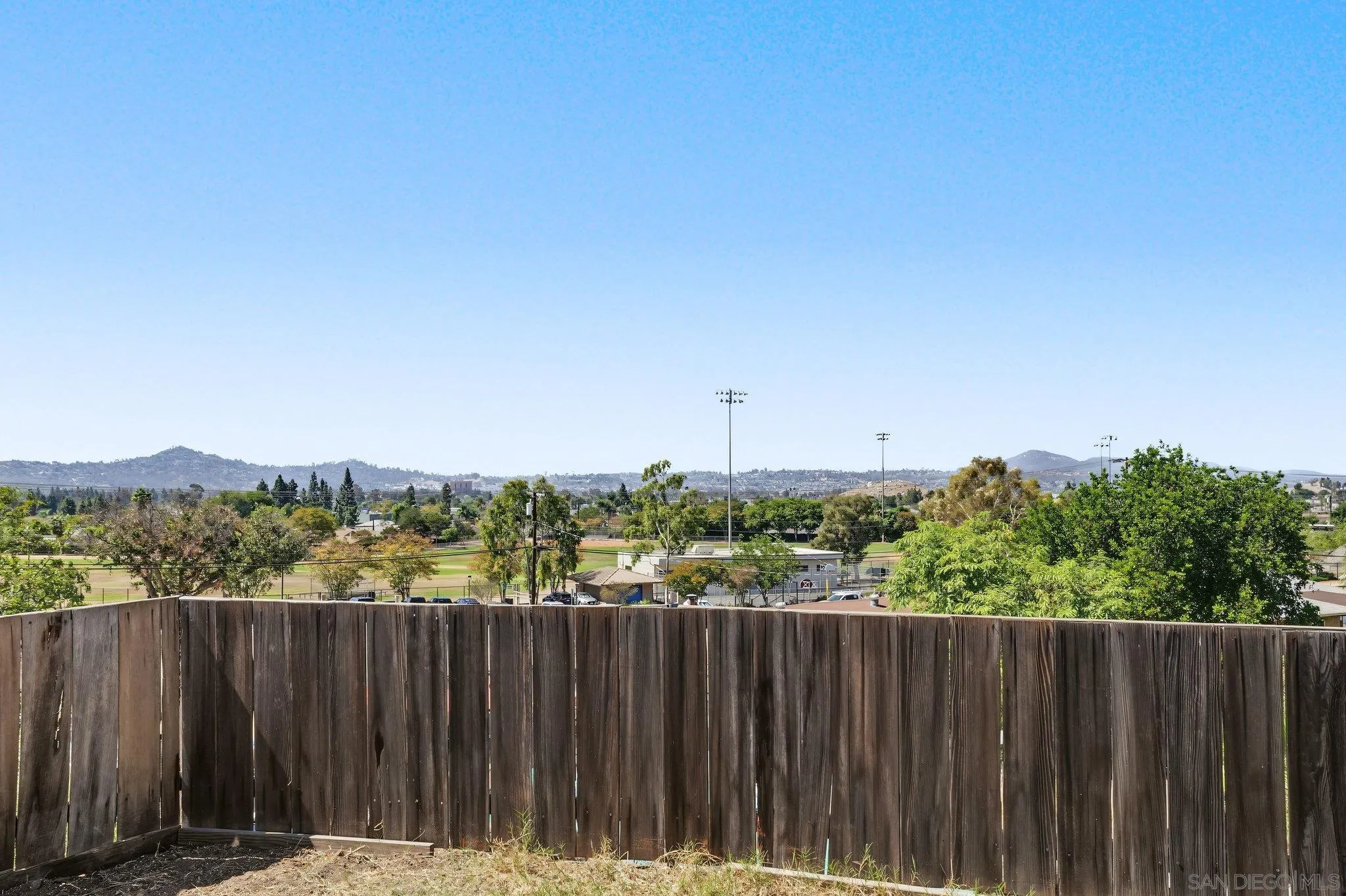 https://cdn.realtyfeed.com/cdn/127/260023922/378cbf47cdcfe53d47bd02dd8d92c551.webp