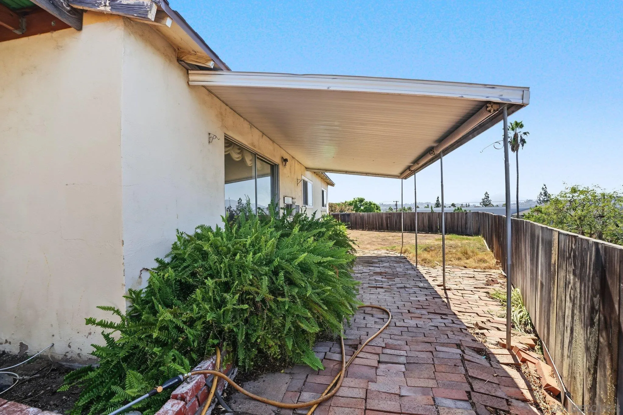 https://cdn.realtyfeed.com/cdn/127/260023922/38aae4e8d225b20257cccd0cd23ce998.webp