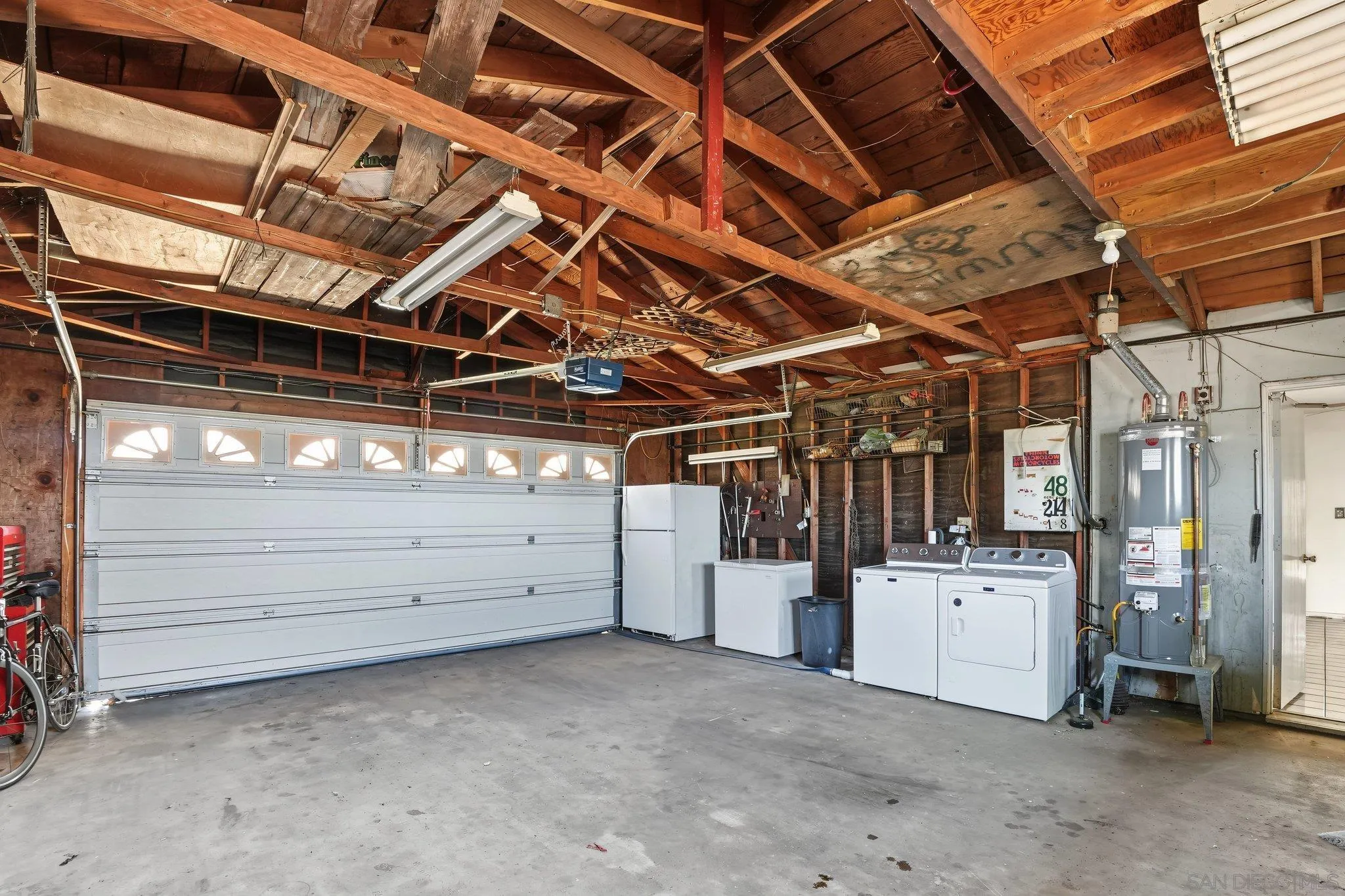 https://cdn.realtyfeed.com/cdn/127/260023922/fa2cd528ea20d09105e33e4978a55242.webp