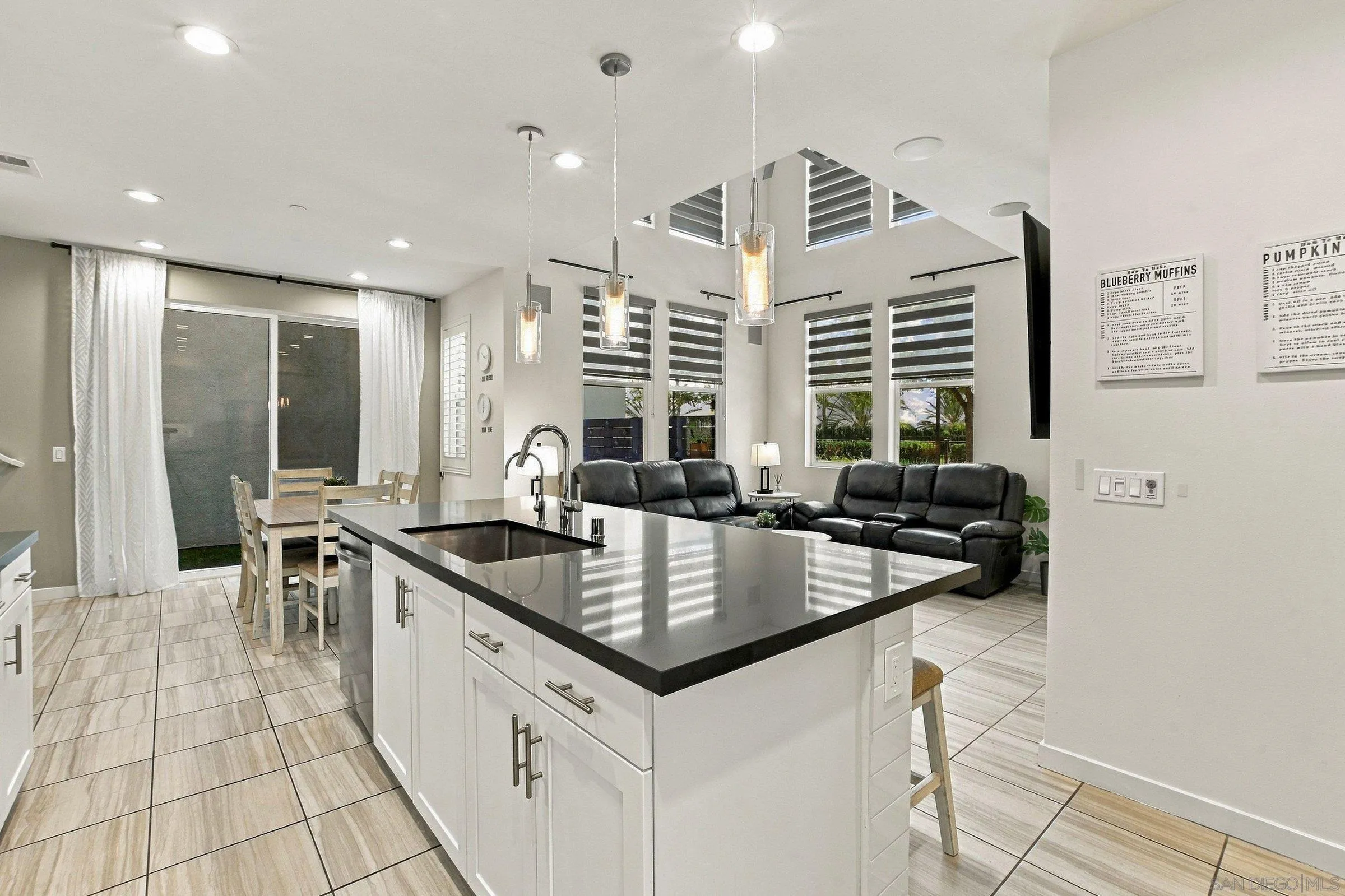 https://cdn.realtyfeed.com/cdn/127/260023923/56e8e27e80545525e488f3be38ea4160.webp