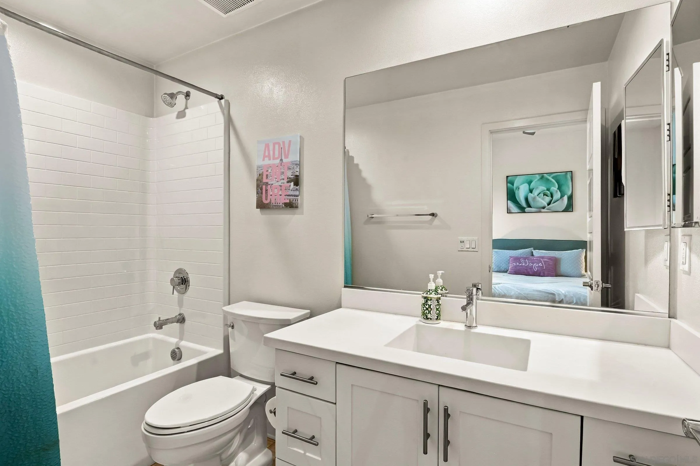 https://cdn.realtyfeed.com/cdn/127/260023923/79c08662c774ed7efa9ac8bfd890de16.webp