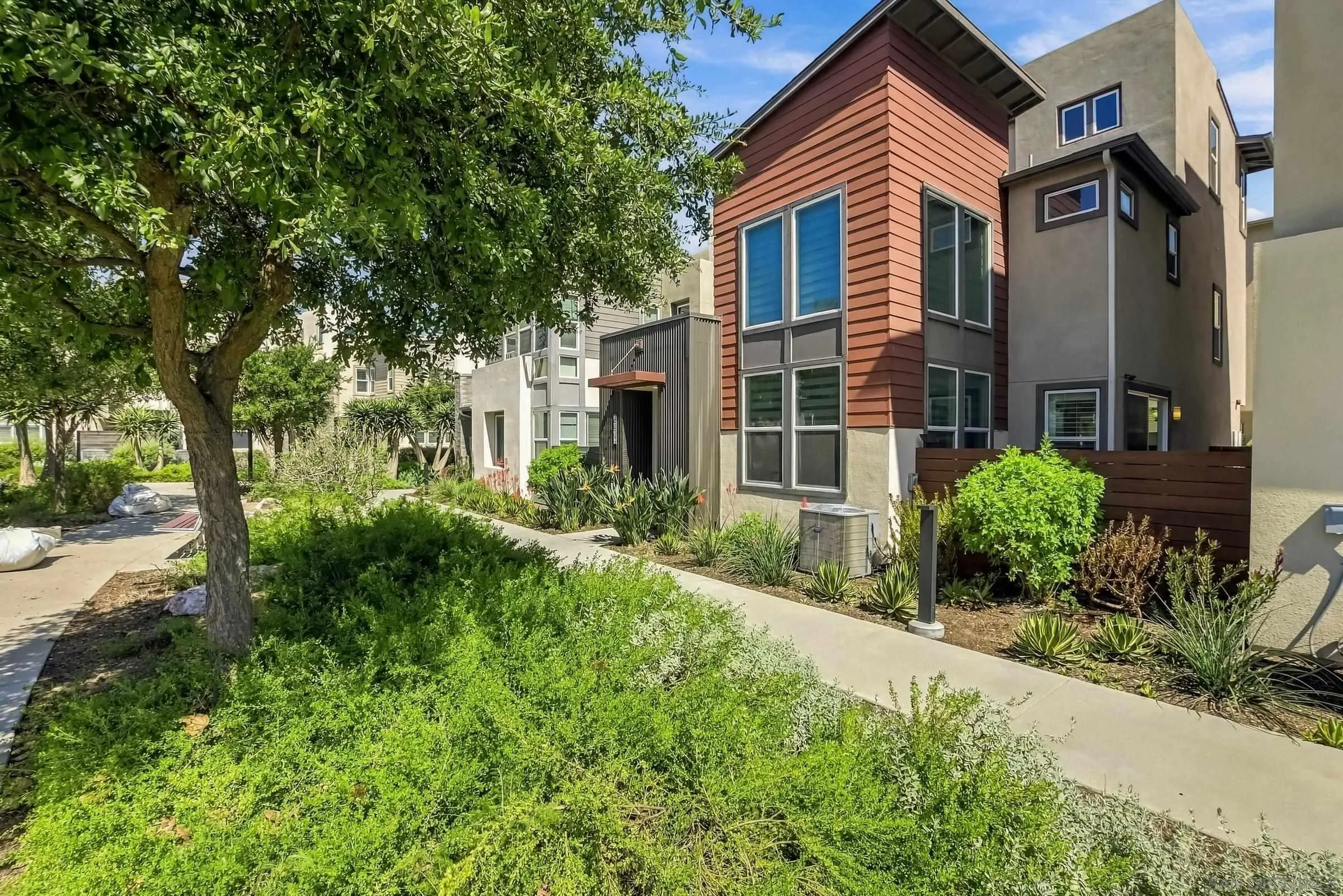 https://cdn.realtyfeed.com/cdn/127/260023923/a77ab9d02d68331a769bd199337dfaab.webp