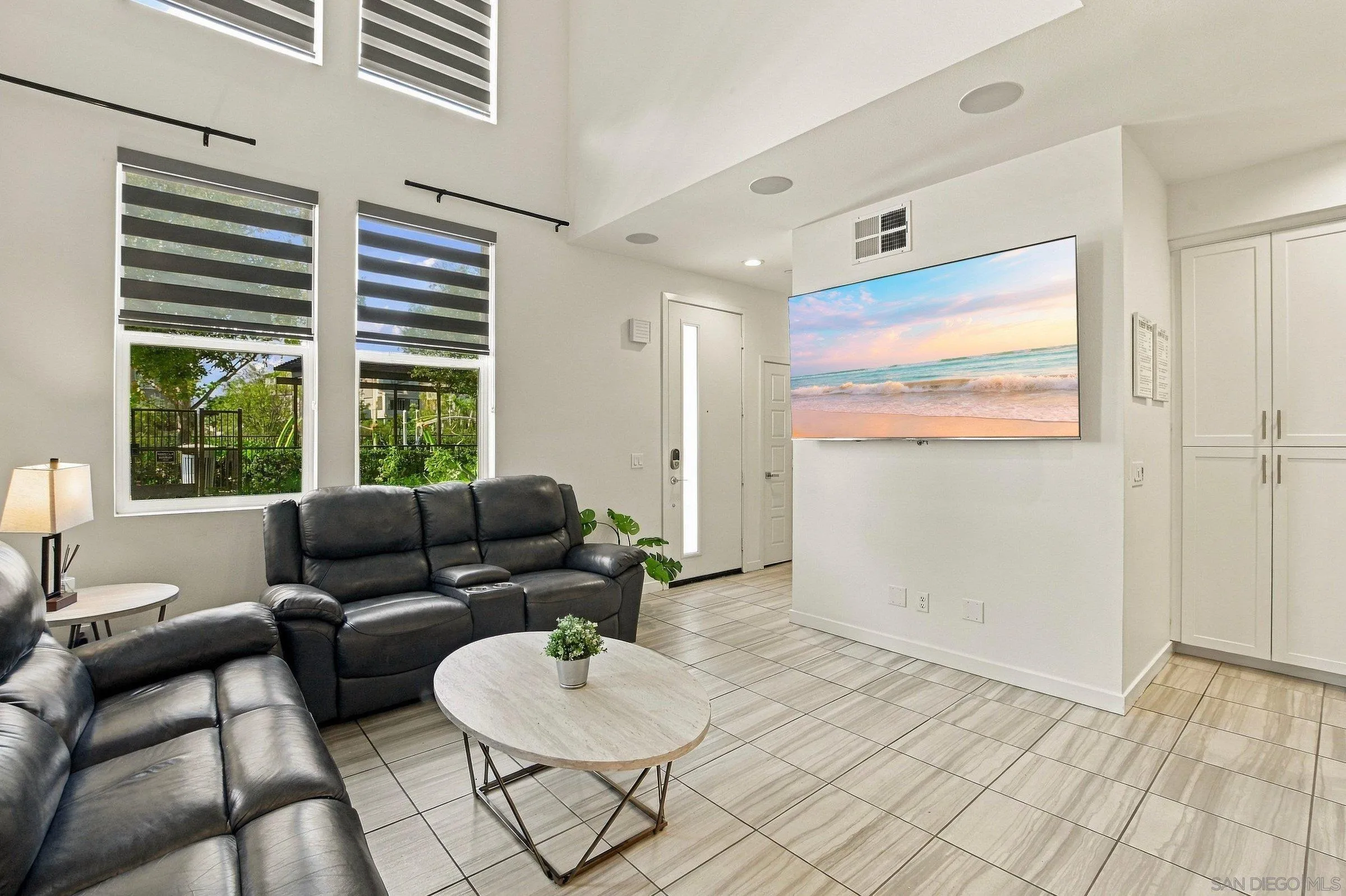 https://cdn.realtyfeed.com/cdn/127/260023923/c4709a2230fe0530823398fb25dcc46a.webp