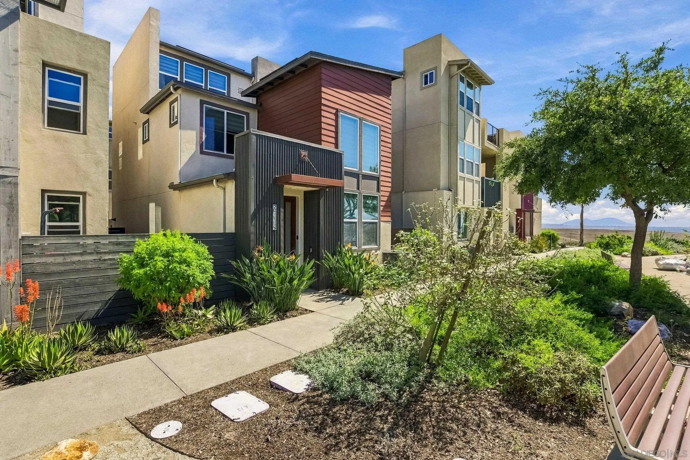 https://cdn.realtyfeed.com/cdn/127/260023923/e60a2ae38f677bdf0123f08946787618.webp