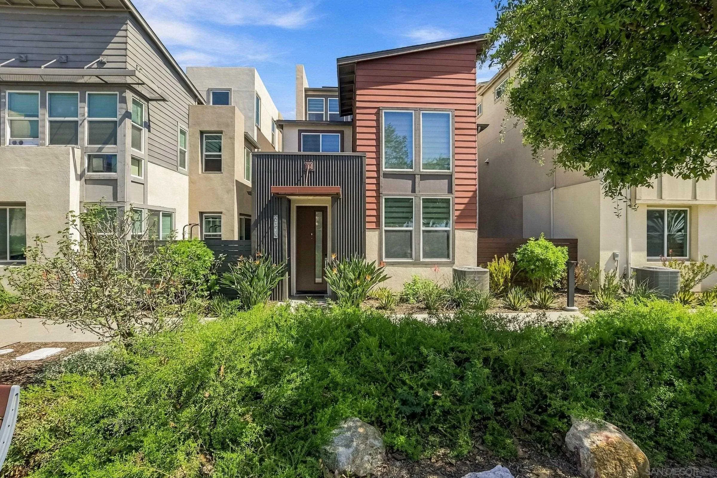 https://cdn.realtyfeed.com/cdn/127/260023923/f04087f0933ad5d465432cf3ee33ffed.webp
