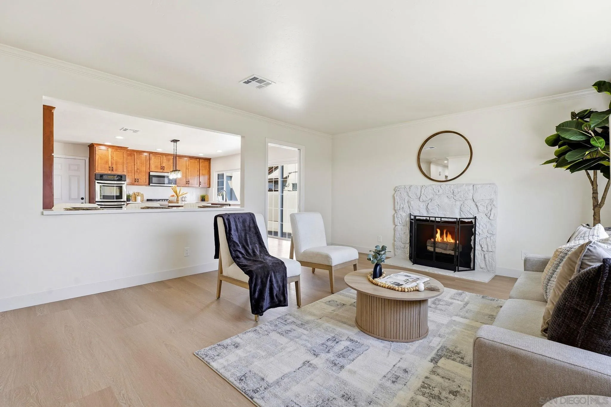 https://cdn.realtyfeed.com/cdn/127/260023925/a33be9c424b5720a2f1395673c27fe88.webp
