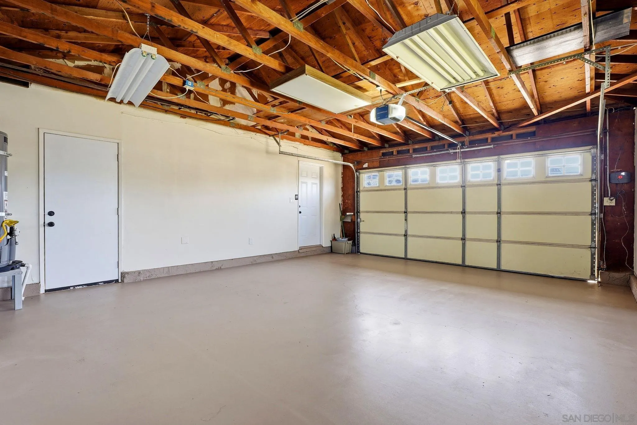 https://cdn.realtyfeed.com/cdn/127/260023925/d1fcd291c62e0d03c156d5061e65815c.webp