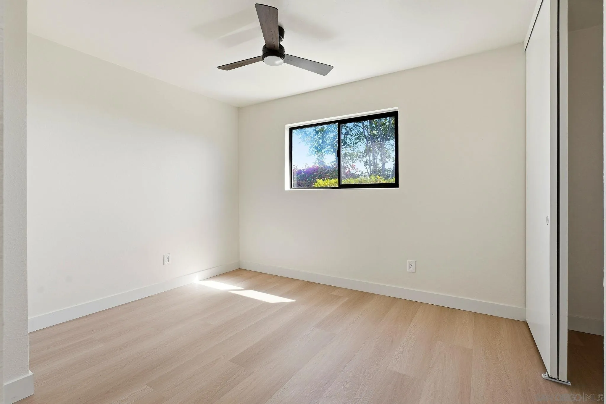 https://cdn.realtyfeed.com/cdn/127/260023925/ed7f50dded219b6e33c6fe238bfe96c9.webp