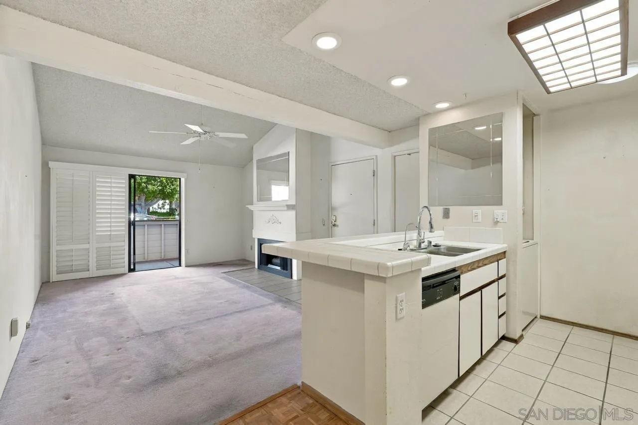 https://cdn.realtyfeed.com/cdn/127/260023930/3a78e4c3b9aeae0369591561daf8e222.webp