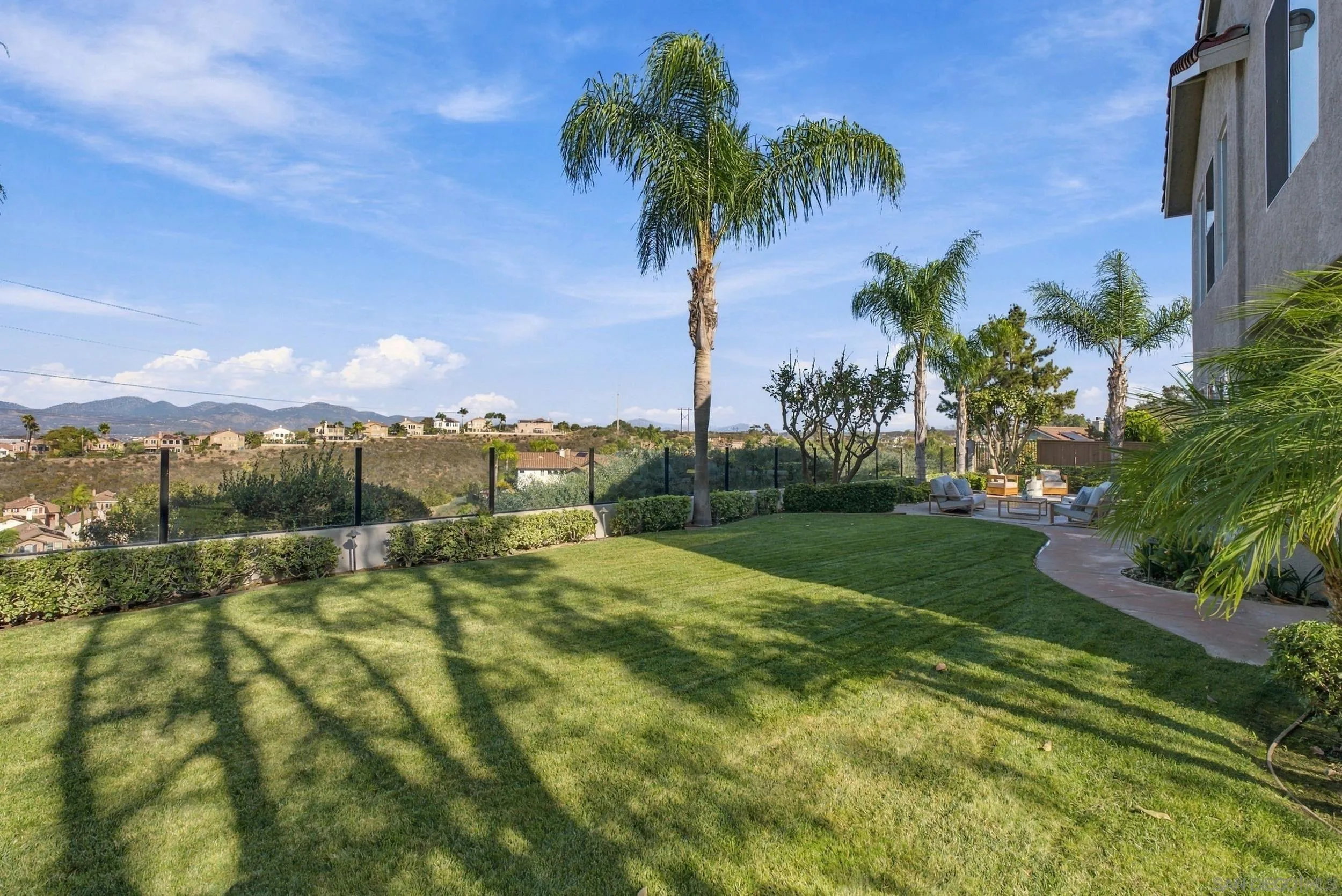 https://cdn.realtyfeed.com/cdn/127/260023931/2d6fc005a15009ed59d77f832ff14a6a.webp
