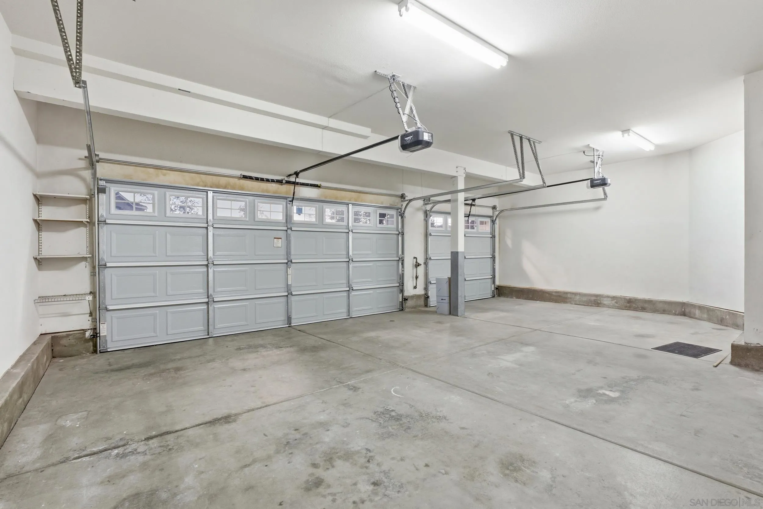 https://cdn.realtyfeed.com/cdn/127/260023931/4cf8b854f078d3218b2bf51fa274b667.webp