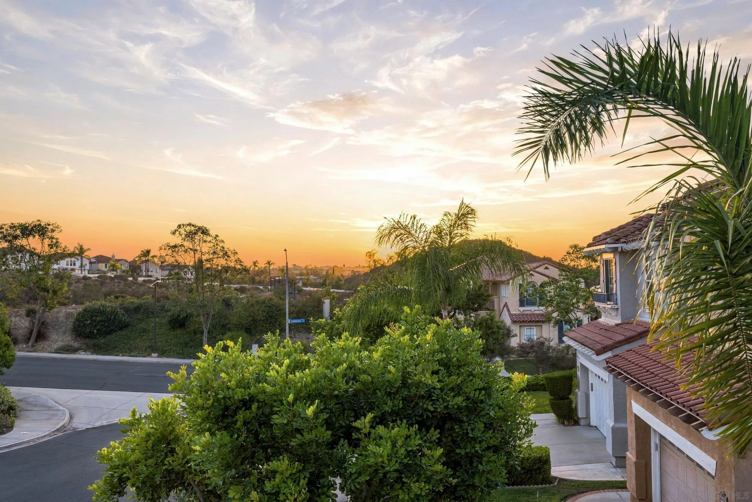 https://cdn.realtyfeed.com/cdn/127/260023931/85c88682e4eee7f97ec5536a330ee0d5.webp