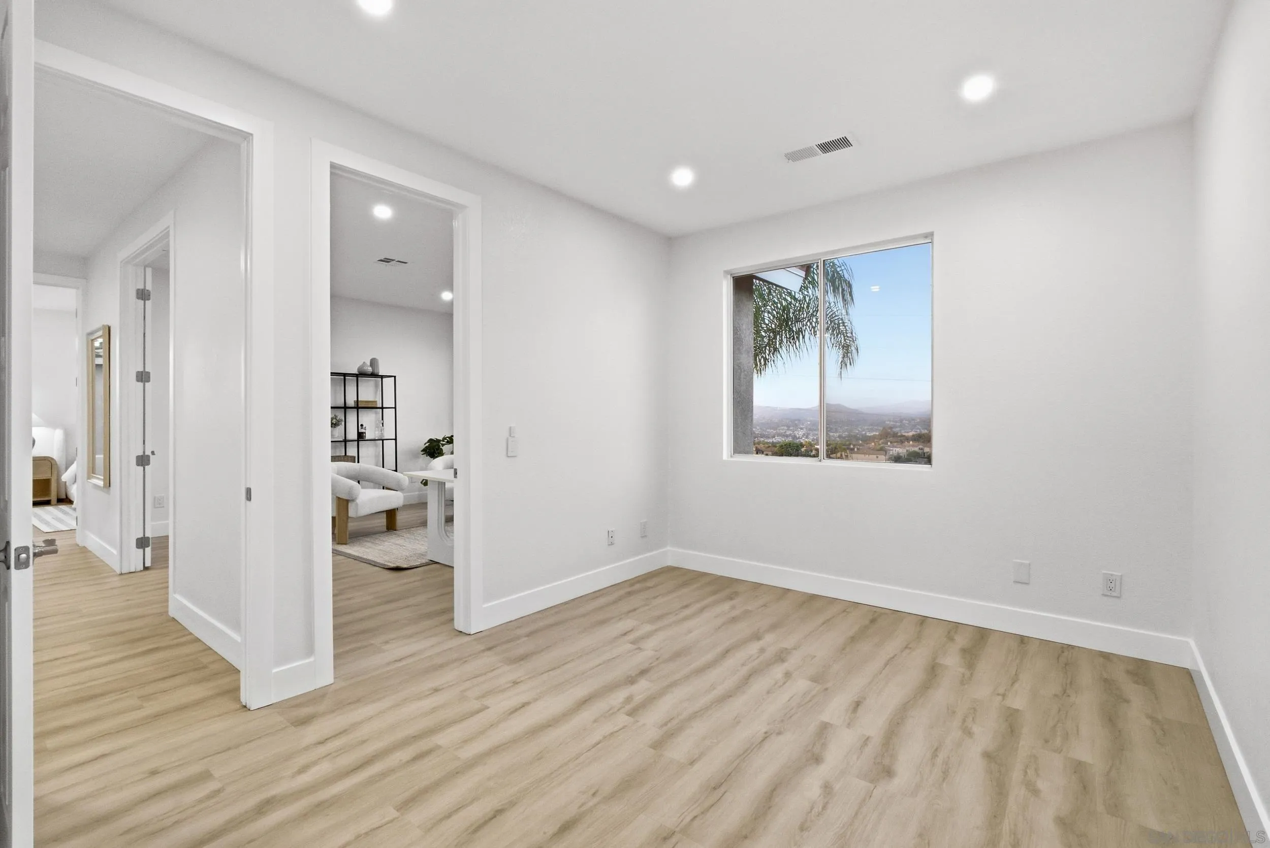 https://cdn.realtyfeed.com/cdn/127/260023931/c0a55d046ddf8ca3624aa46bd0b23839.webp