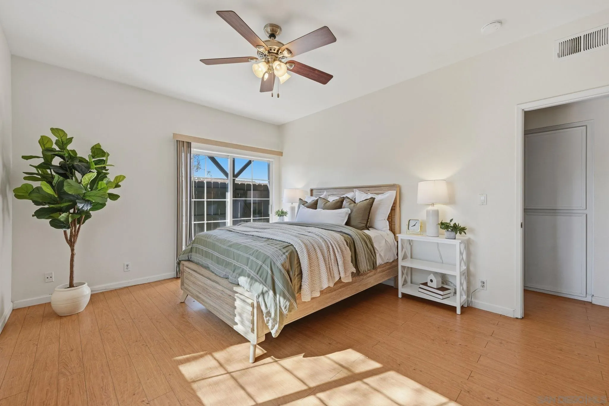 https://cdn.realtyfeed.com/cdn/127/260023932/19793040172f6df3eefc16dab619c150.webp