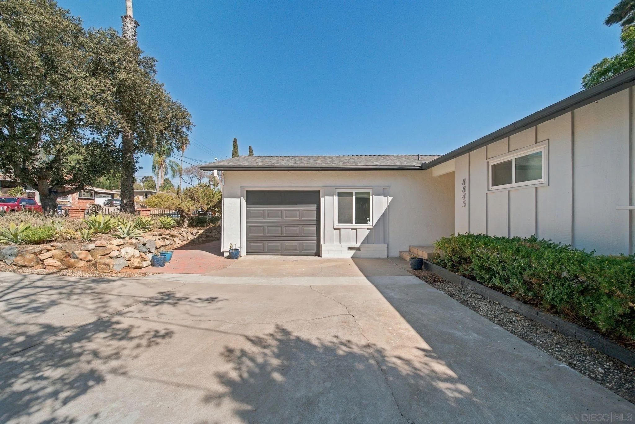 https://cdn.realtyfeed.com/cdn/127/260023935/2c3f63a0392f165da8b19f124e871415.webp