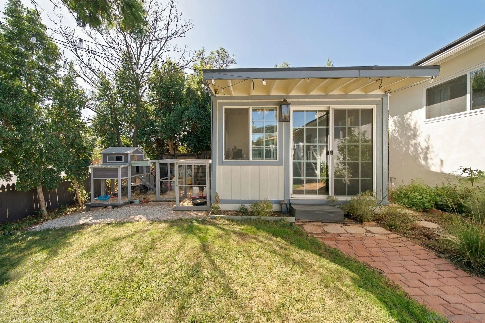 https://cdn.realtyfeed.com/cdn/127/260023935/3d18b2085a44bca60c6d157565ebdc9a.webp