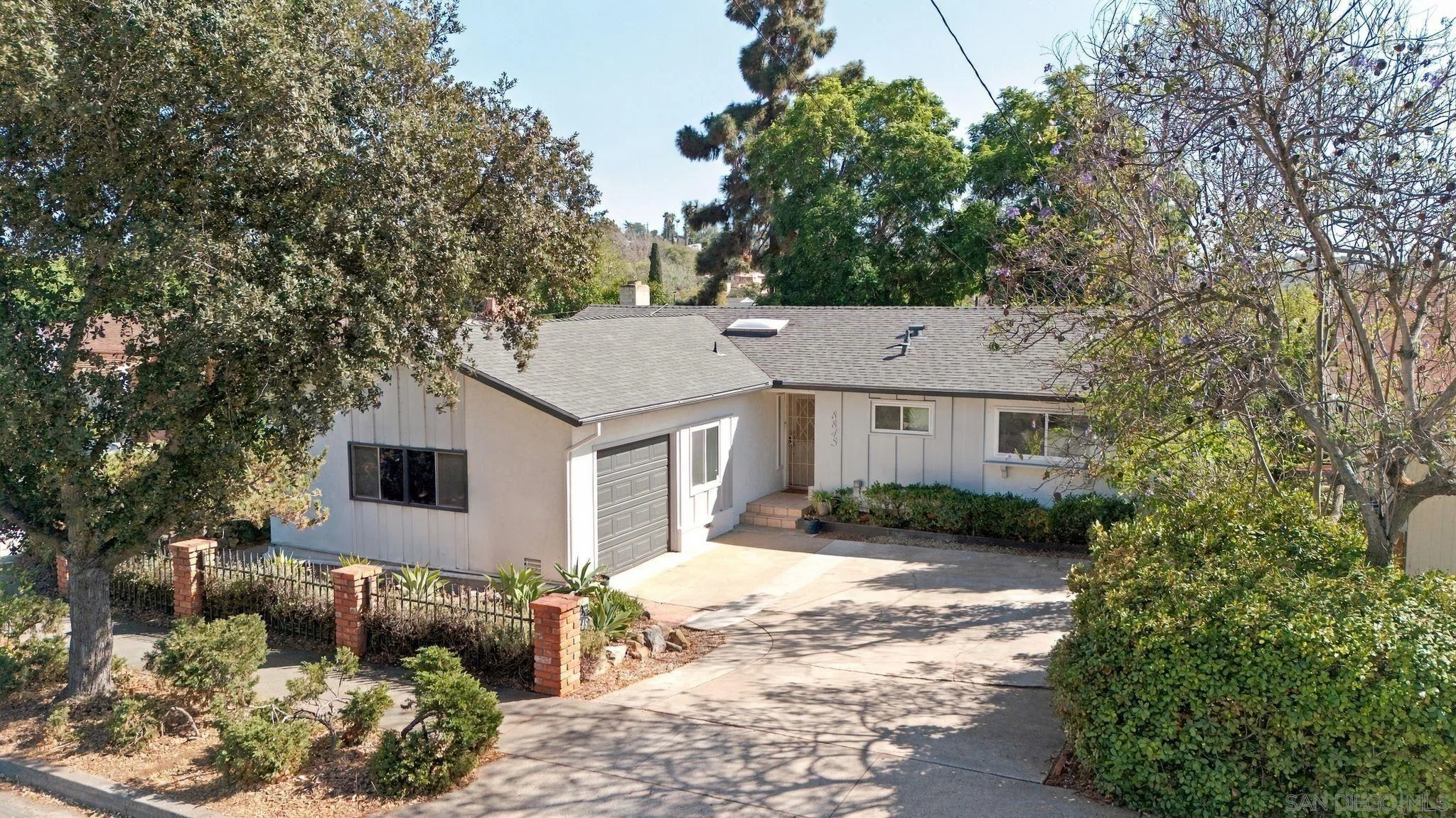 https://cdn.realtyfeed.com/cdn/127/260023935/61842b2864d0af8c2eeb7e1093975315.webp