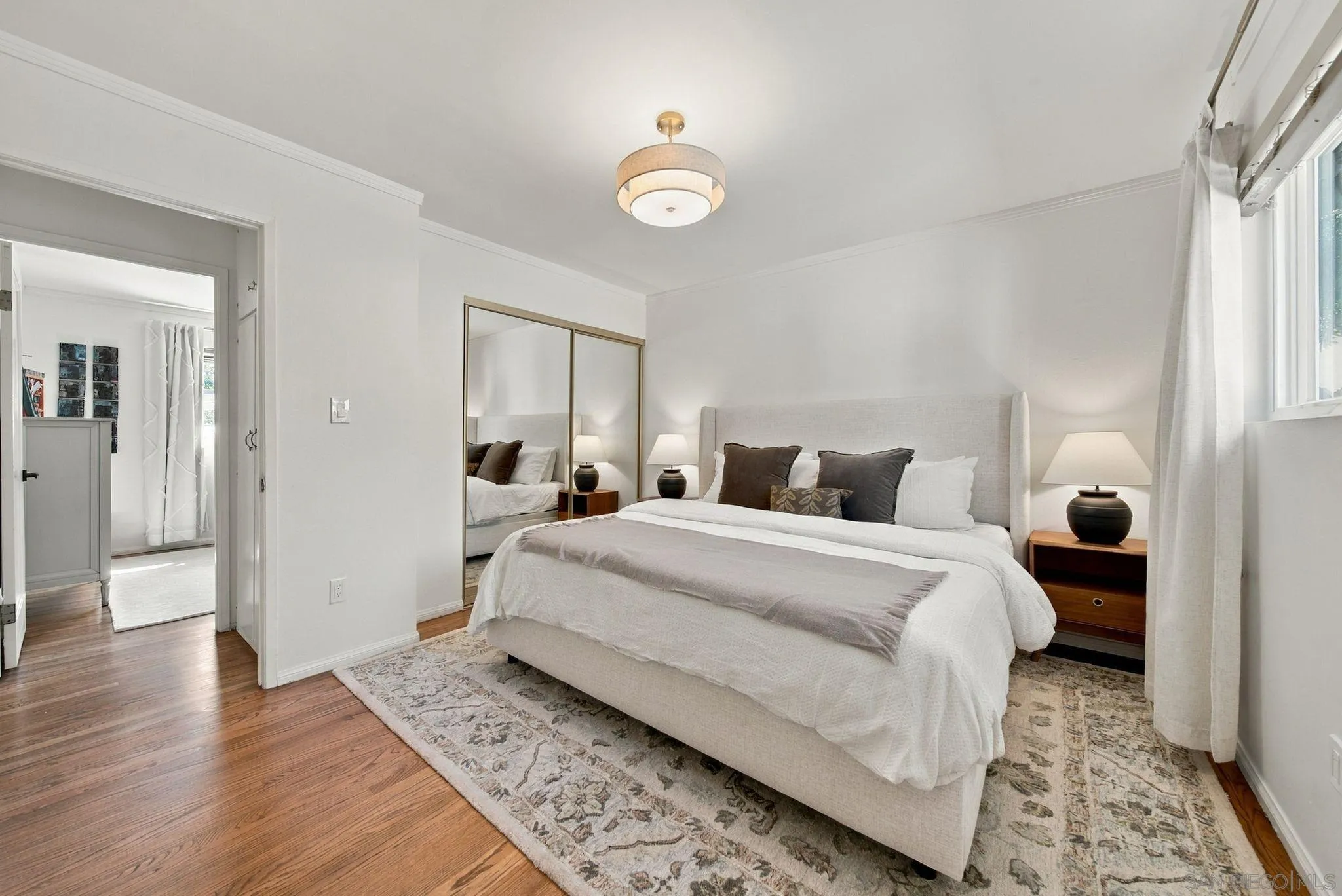https://cdn.realtyfeed.com/cdn/127/260023935/896a31bacf95f899bfe225824d84d300.webp