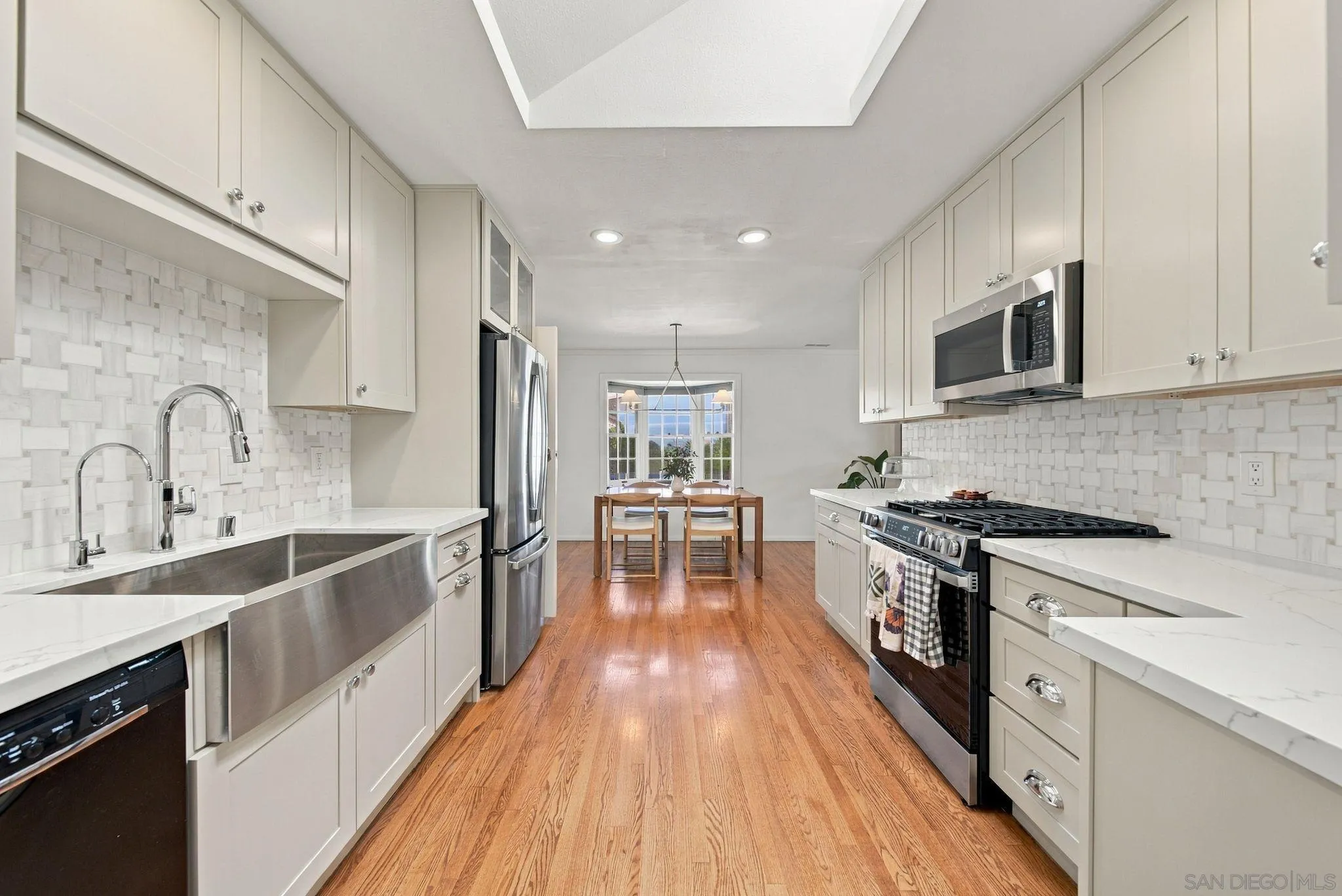 https://cdn.realtyfeed.com/cdn/127/260023935/e632f7a2c53d18a98a0ed06a43dd5849.webp