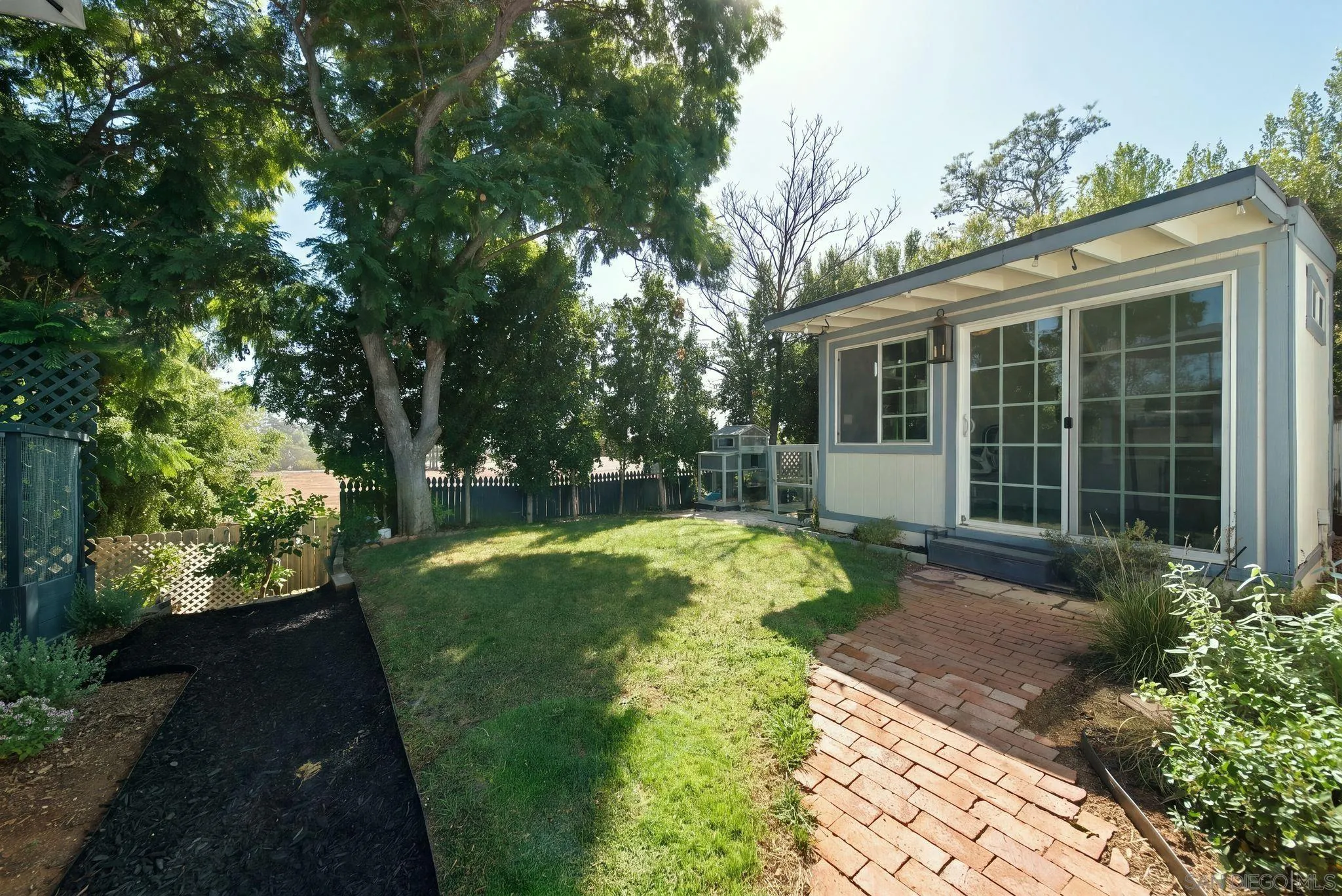https://cdn.realtyfeed.com/cdn/127/260023935/f01e943dad34abb41c3b949b0e3f81e6.webp