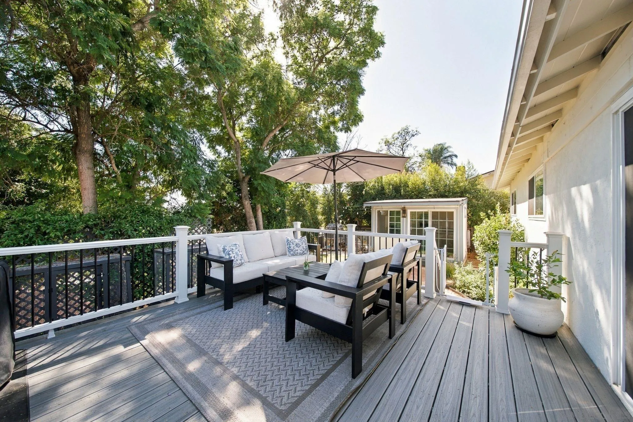 https://cdn.realtyfeed.com/cdn/127/260023935/f069449514ee1bbf31a041042daf3dac.webp