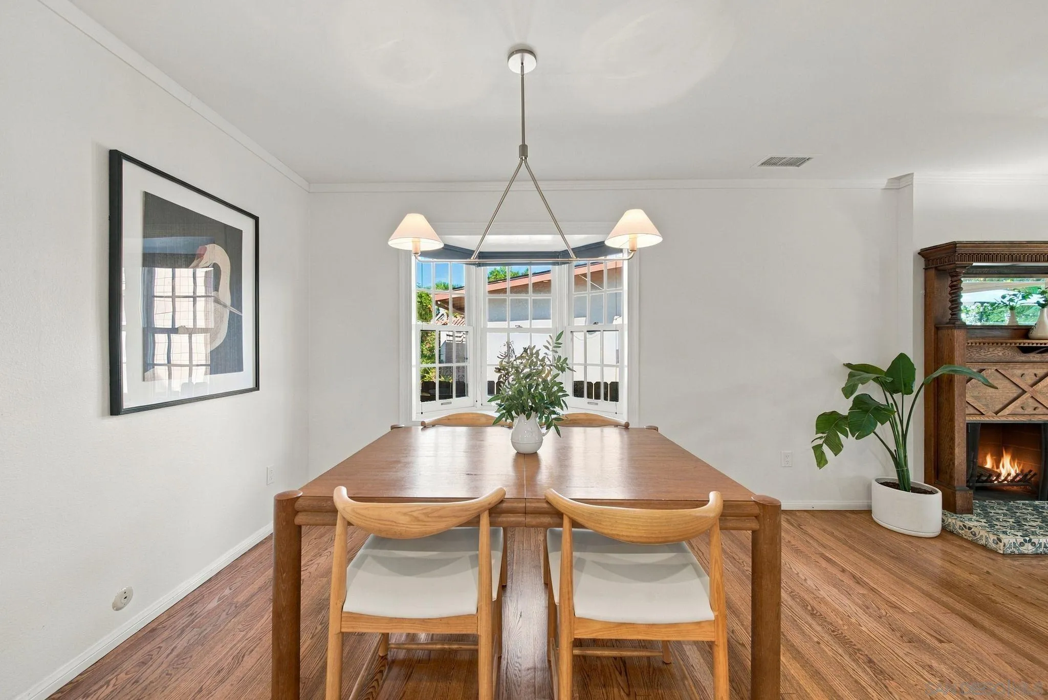 https://cdn.realtyfeed.com/cdn/127/260023935/ff9e4a5456fb54f532f9abe24a179be9.webp