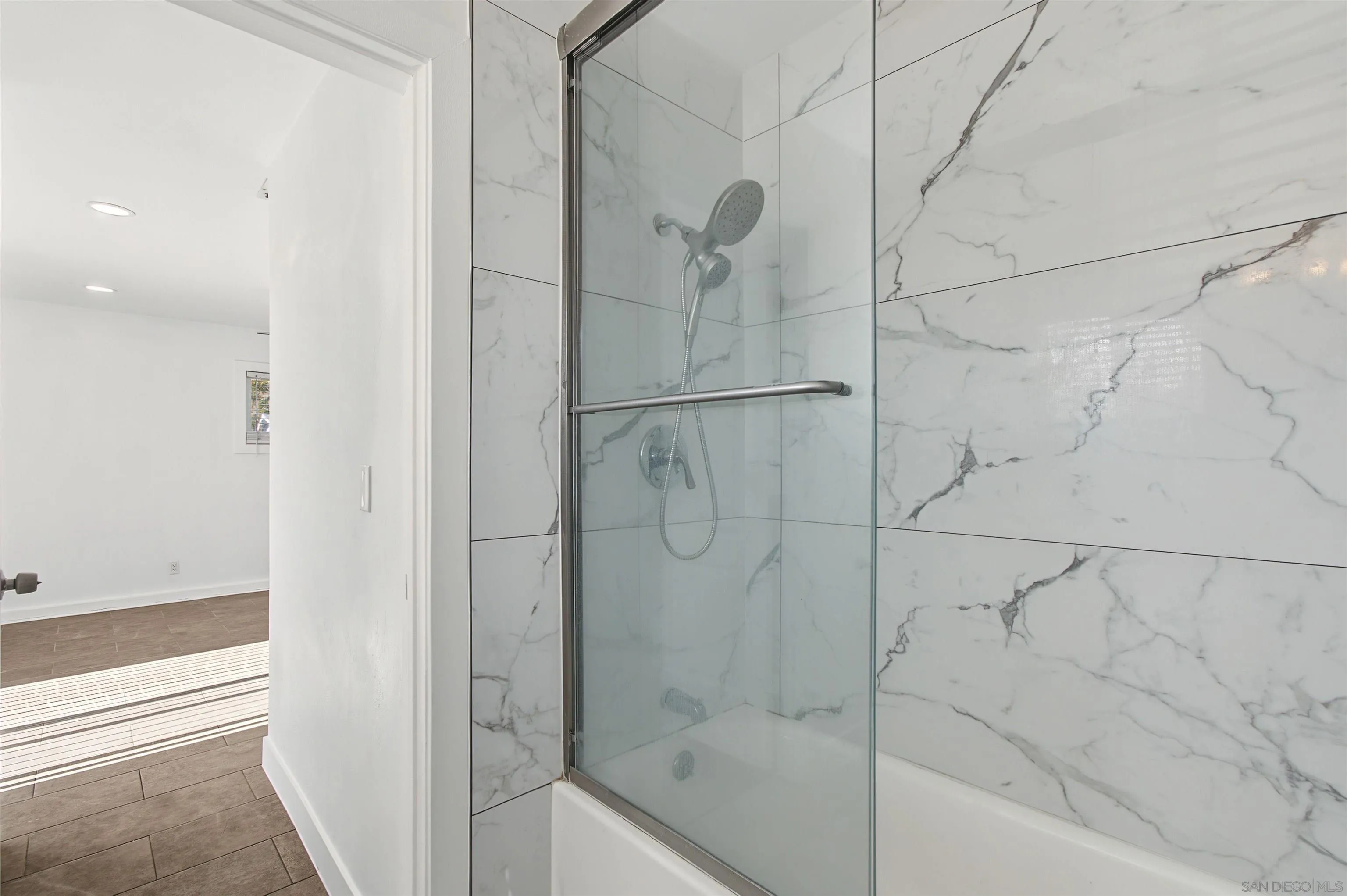 https://cdn.realtyfeed.com/cdn/127/260023938/05d36e81139ebeddd2a9a849cb3173a0.webp