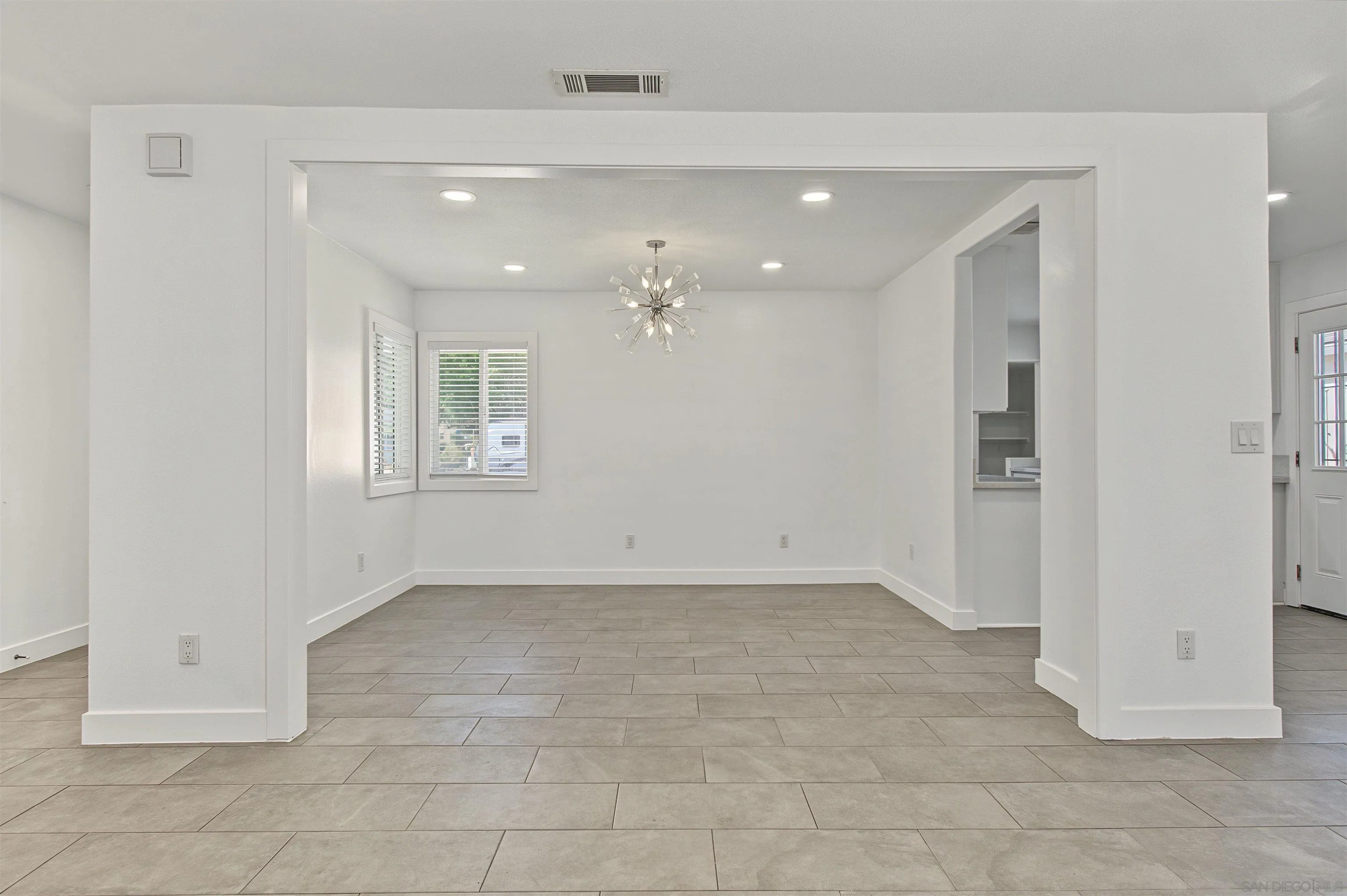 https://cdn.realtyfeed.com/cdn/127/260023938/2055203048e6c405e9b5a78923f47e69.webp