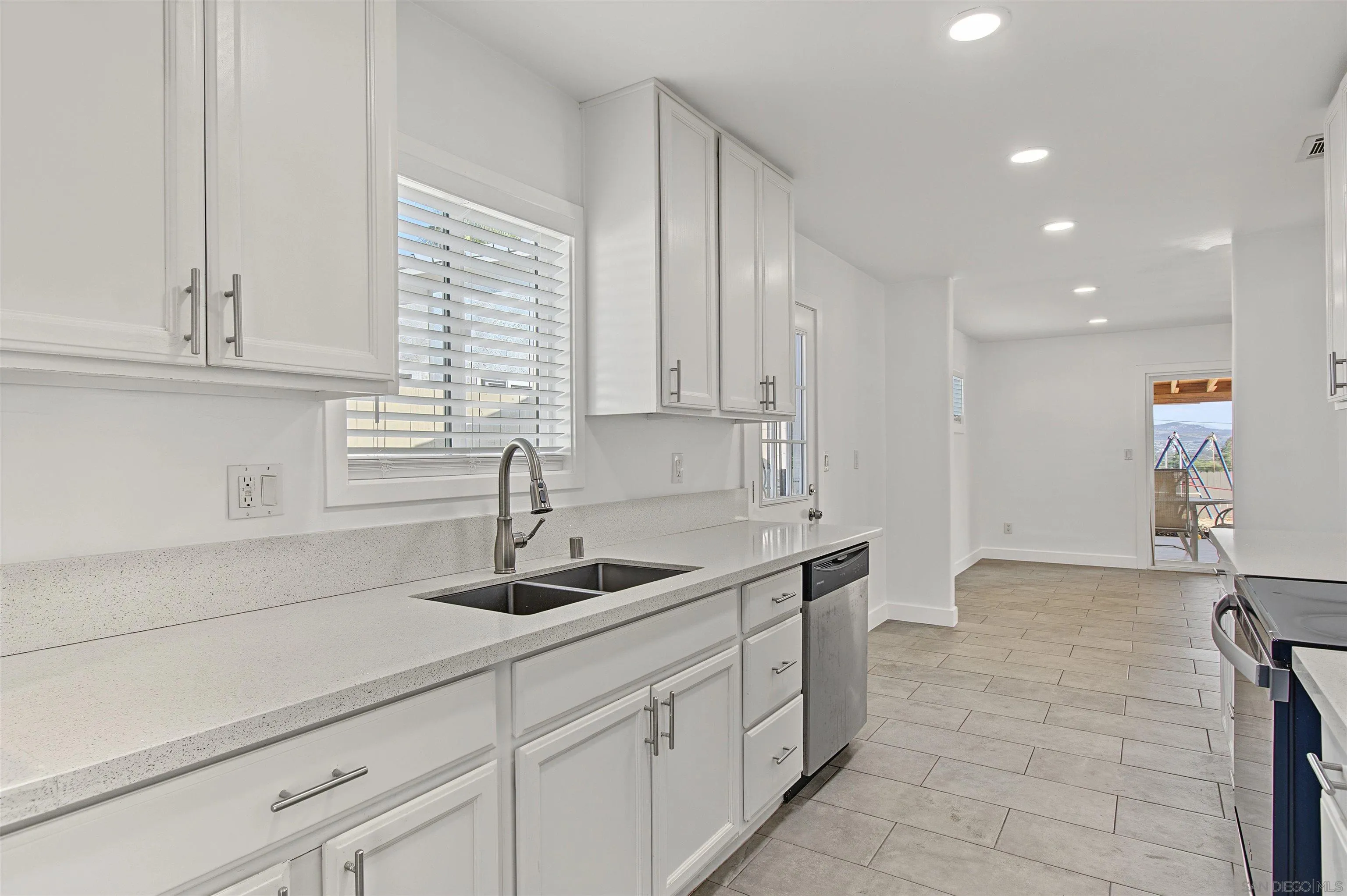 https://cdn.realtyfeed.com/cdn/127/260023938/28d474e08fc36b795eda49b3de4f9222.webp
