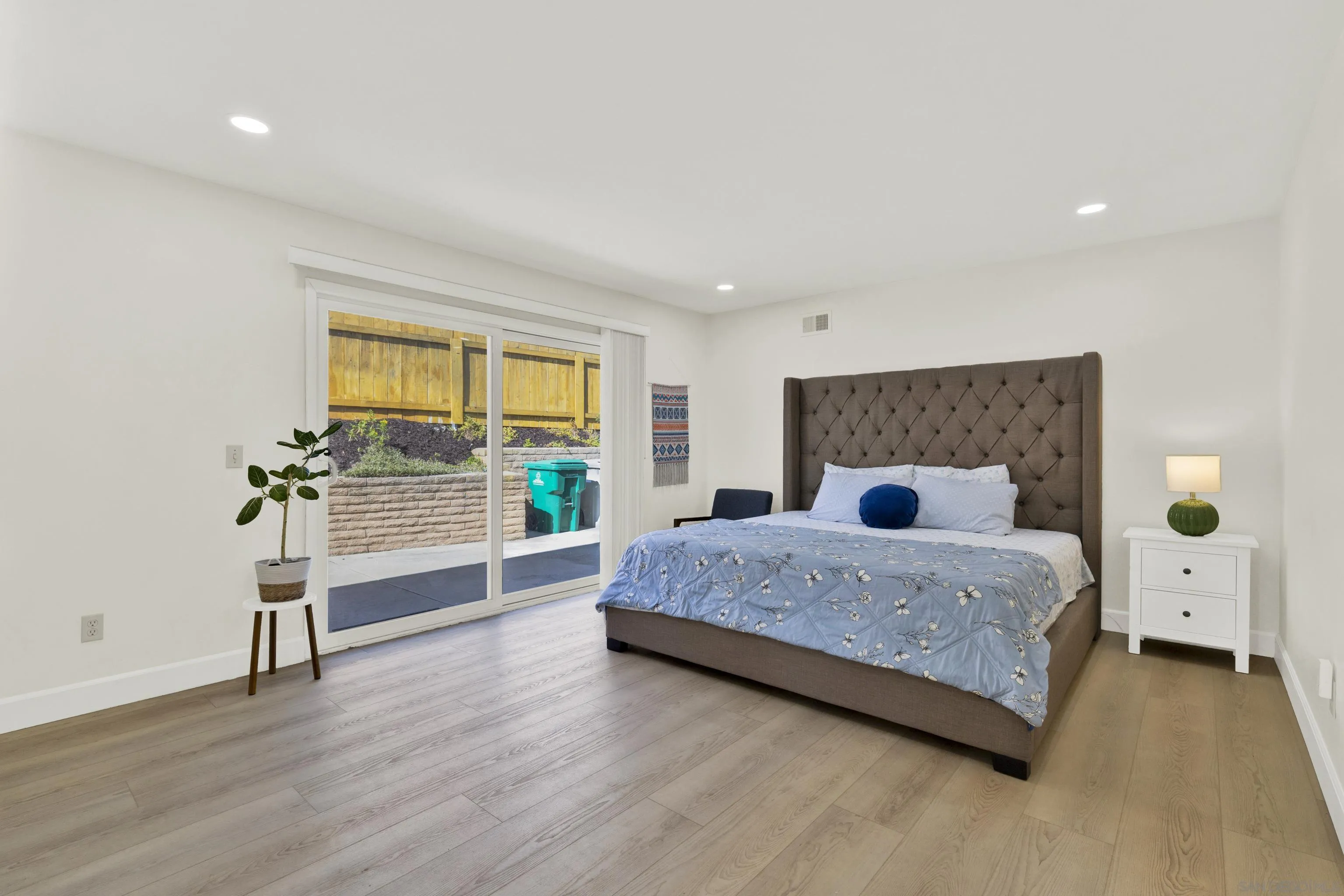 https://cdn.realtyfeed.com/cdn/127/260023939/2f75039066ba0600626bc58c1cb0b09b.webp