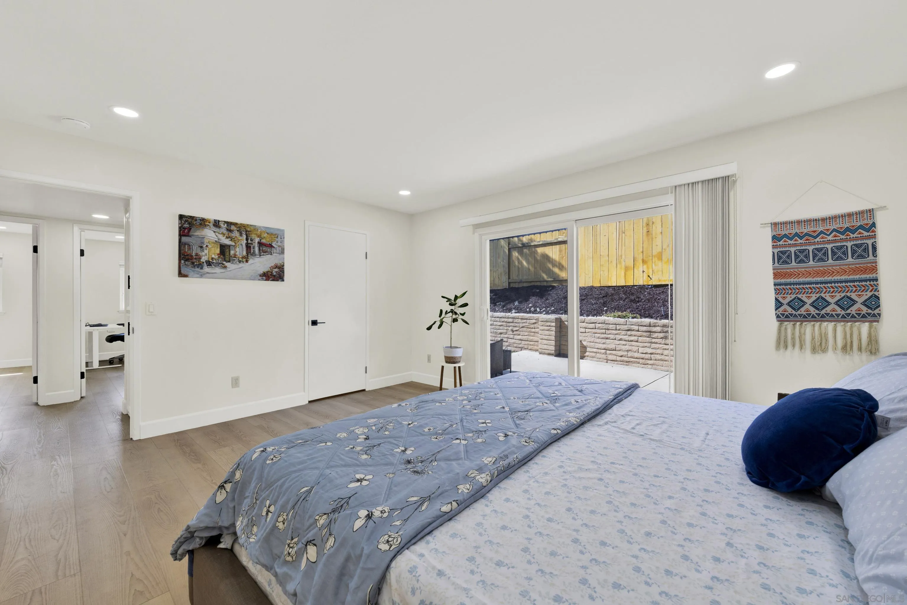https://cdn.realtyfeed.com/cdn/127/260023939/7623c75cb2c3816bdaff22f01a72b57e.webp