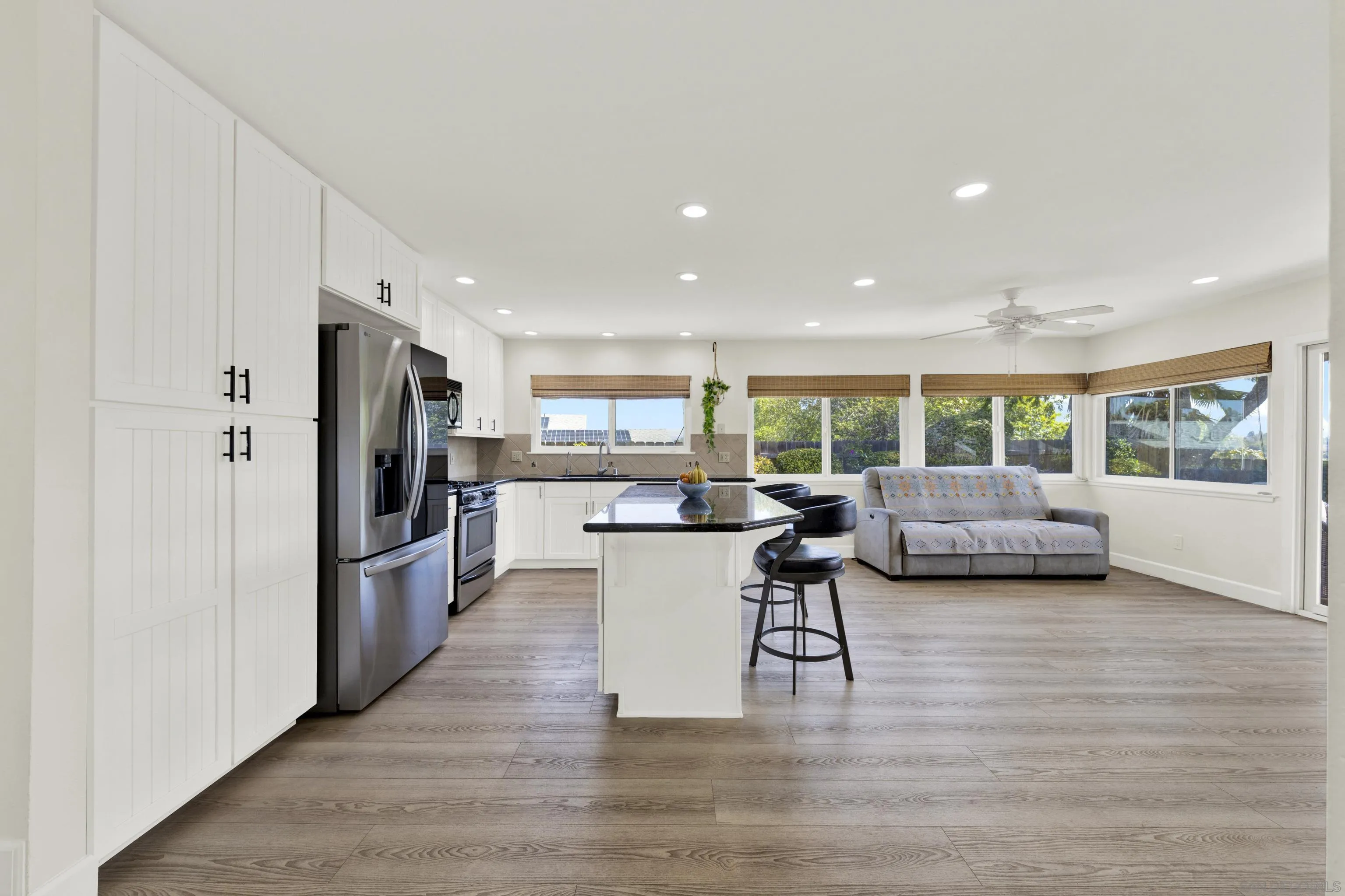https://cdn.realtyfeed.com/cdn/127/260023939/82736e4912636be4bfe54e1ef536516c.webp