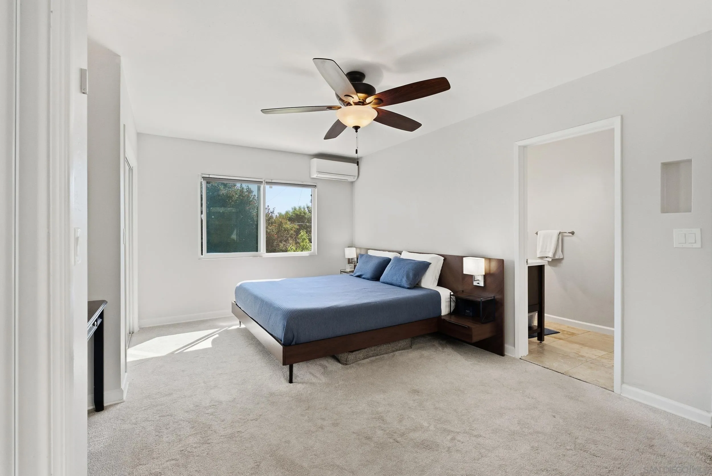 https://cdn.realtyfeed.com/cdn/127/260023940/492ce36b7c77679b79fc6d0f2b2da4dd.webp