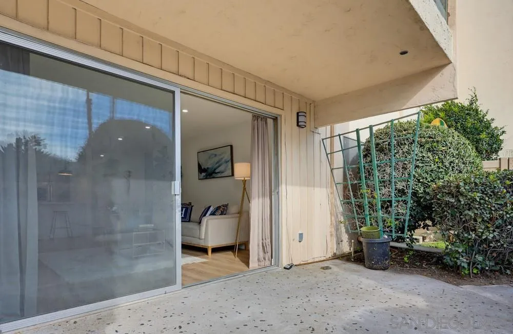 https://cdn.realtyfeed.com/cdn/127/260023944/835109a5d52f24e54c4ff117af6f8556.webp