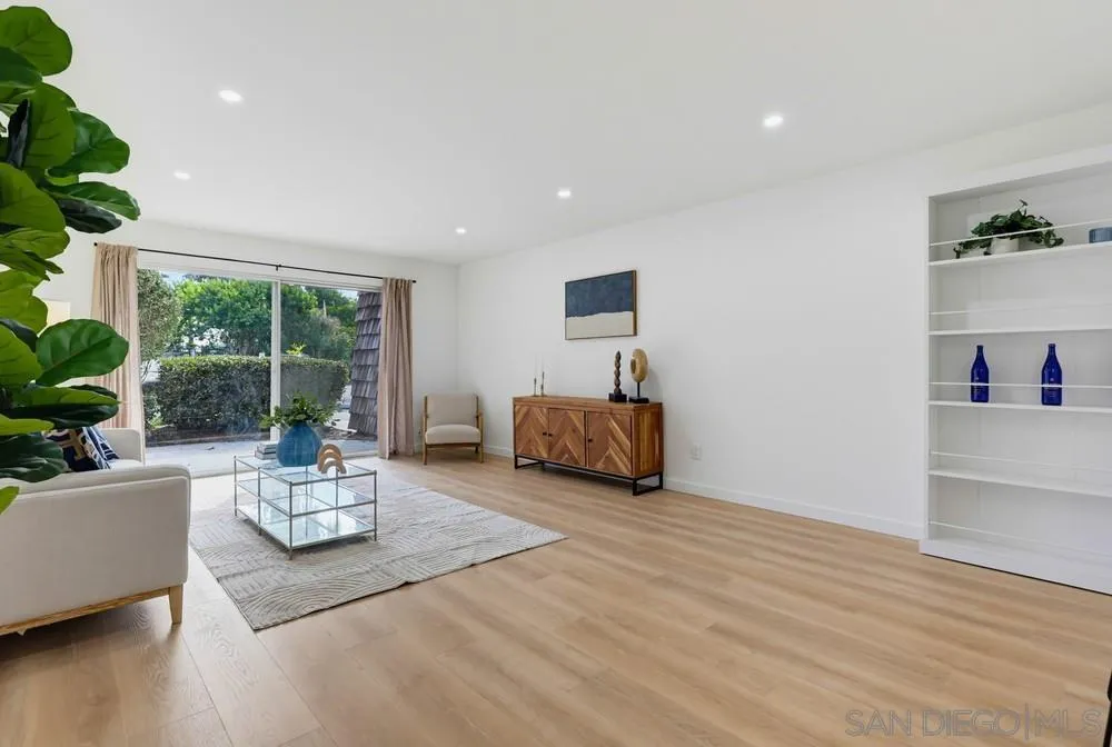 https://cdn.realtyfeed.com/cdn/127/260023944/bdfe531d4c5b51ad2368f84f6c99c711.webp