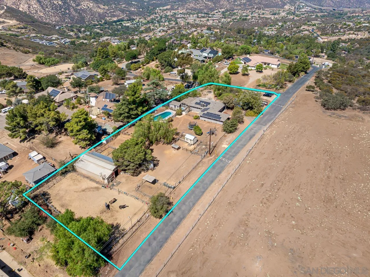 https://cdn.realtyfeed.com/cdn/127/260023945/00e1d38de5b1f820b7e4674c5d8a3d8f.webp