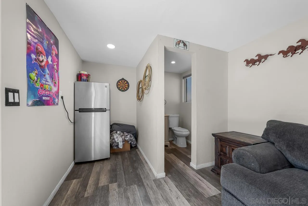 https://cdn.realtyfeed.com/cdn/127/260023945/264cdf0e6ddf3d45298ff35a5e0706a1.webp